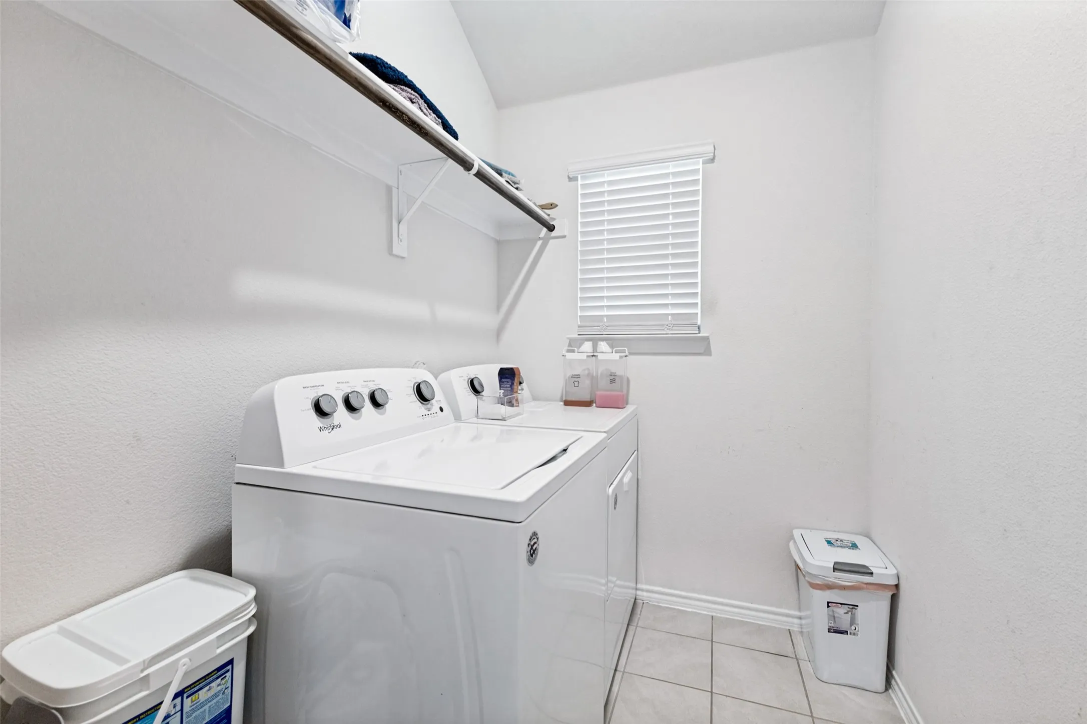 Single Family Residence For Sale in Kaufman County , 2425 Russell Street, Crandall, Texas 75114, 3 Bedroom, 2 Bathroom, 2 Garage spaces, 1,522 Sqft, built in 2020, mls#21281628, Real Estate Agent in Crandall, Homes For Sale in Kaufman county, Homes For Sale in Crandall, Realtor in Crandall Texas, Real Estate Brokerage Independent Realty Texas, Luminita Cordes Realtor