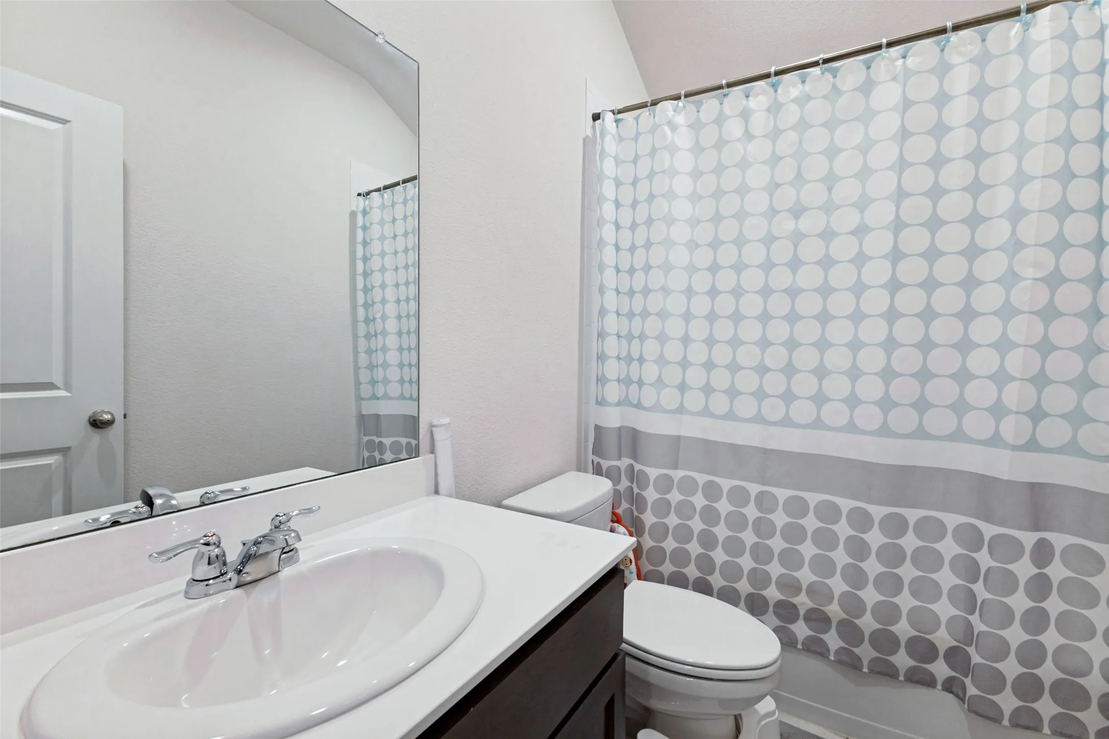 Single Family Residence For Sale in Kaufman County , 2425 Russell Street, Crandall, Texas 75114, 3 Bedroom, 2 Bathroom, 2 Garage spaces, 1,522 Sqft, built in 2020, mls#21281628, Real Estate Agent in Crandall, Homes For Sale in Kaufman county, Homes For Sale in Crandall, Realtor in Crandall Texas, Real Estate Brokerage Independent Realty Texas, Luminita Cordes Realtor