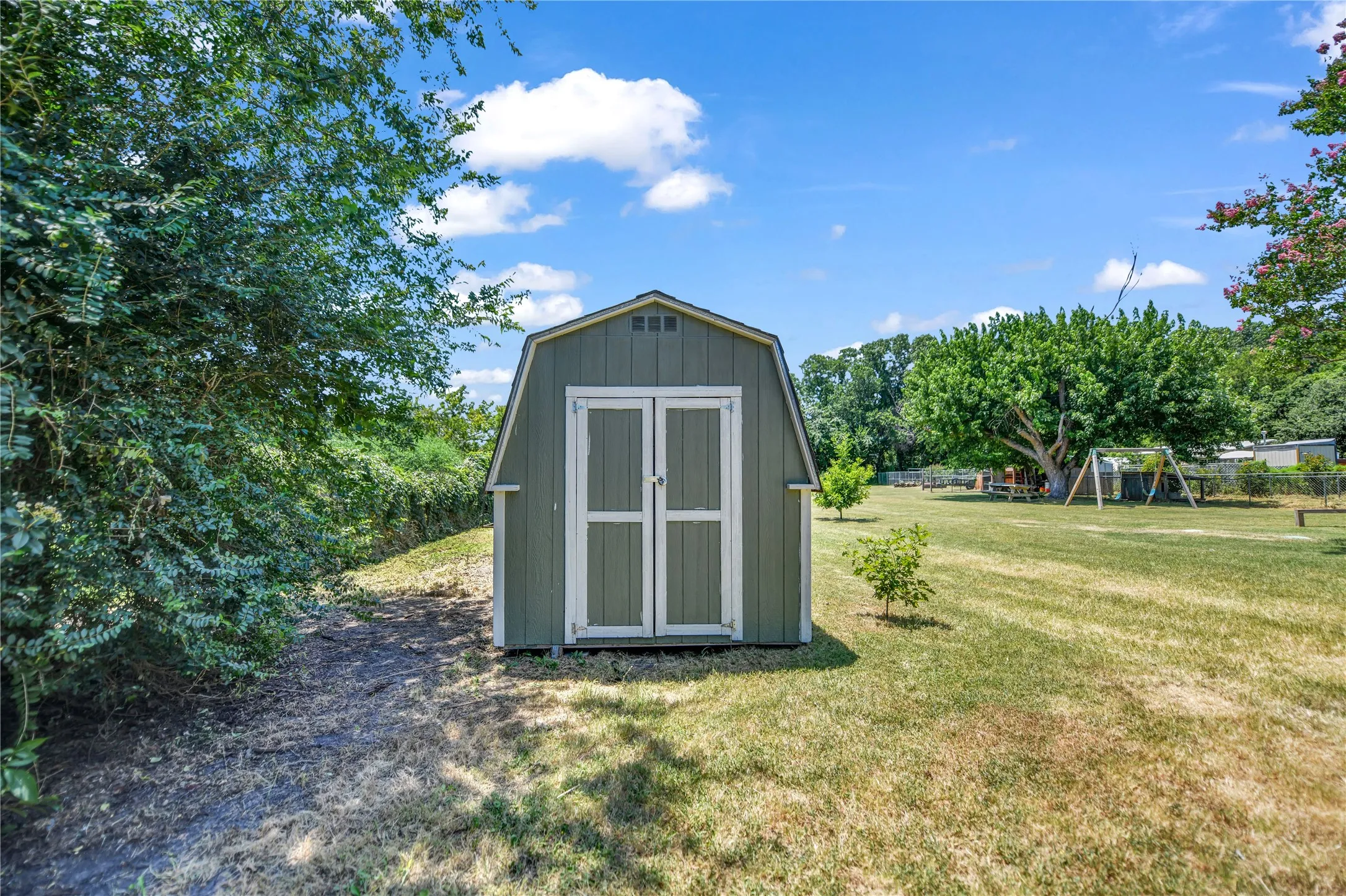Single Family Residence For Sale in Parker County , 118 Sanchez Creek Court, Weatherford, Texas 76088, 3 Bedroom, 2 Bathroom, 2 Garage spaces, 1,413 Sqft, built in 1988, mls#21325870, Real Estate Agent in Weatherford, Homes For Sale in Parker county, Homes For Sale in Weatherford, Realtor in Weatherford Texas, Real Estate Brokerage Independent Realty Texas, Luminita Cordes Realtor