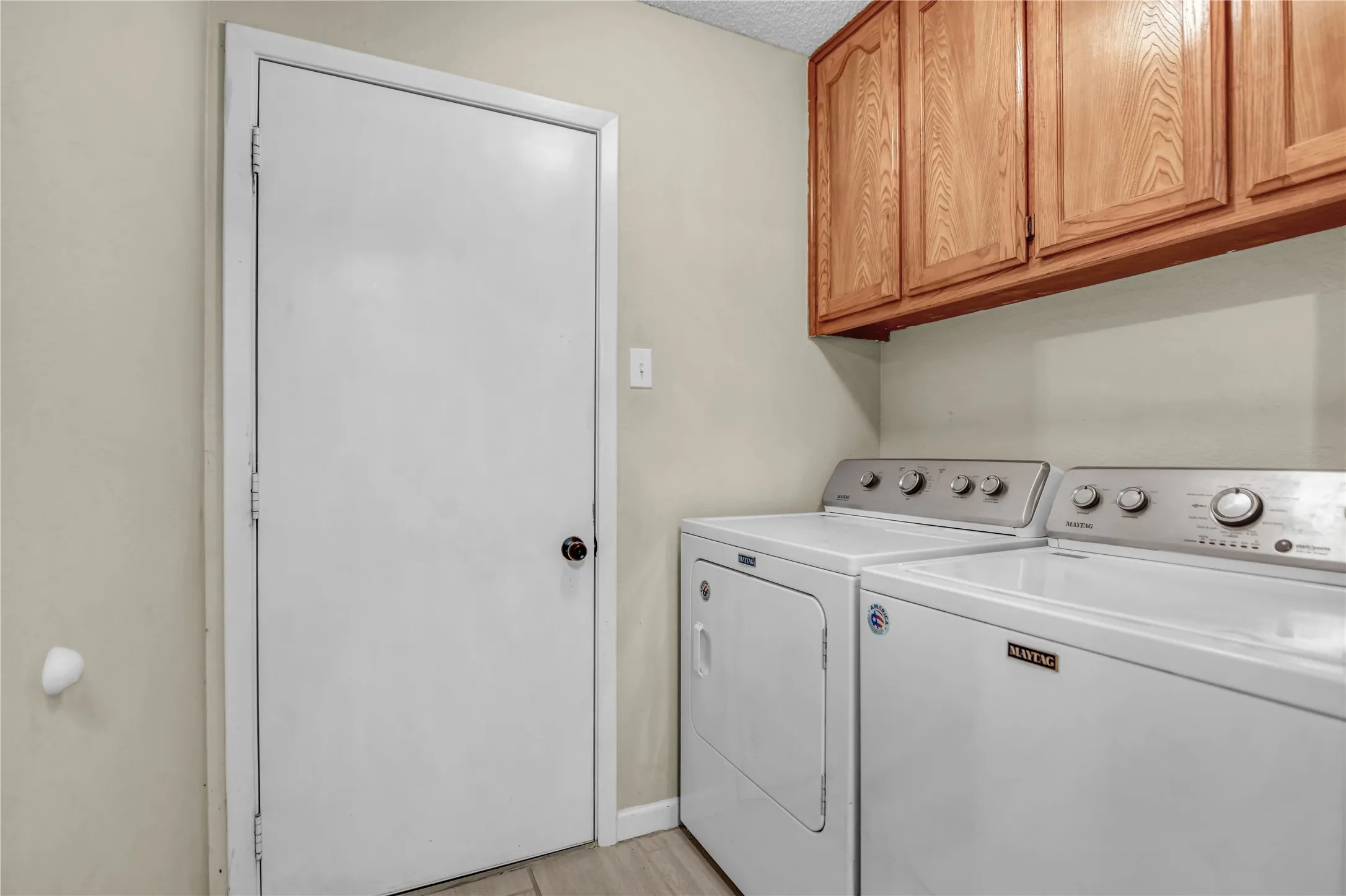 Single Family Residence For Sale in Parker County , 118 Sanchez Creek Court, Weatherford, Texas 76088, 3 Bedroom, 2 Bathroom, 2 Garage spaces, 1,413 Sqft, built in 1988, mls#21325870, Real Estate Agent in Weatherford, Homes For Sale in Parker county, Homes For Sale in Weatherford, Realtor in Weatherford Texas, Real Estate Brokerage Independent Realty Texas, Luminita Cordes Realtor