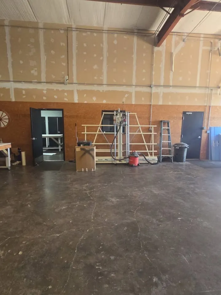 Warehouse For Rent in Dallas County , 1520 BRUCE Way, Seagoville, Texas 75159, 0, 0, Garage spaces, 0 Sqft, built in 2000, mls#21326297, Real Estate Agent in Seagoville, Homes For Rent in Dallas county, Homes For Rent in Seagoville, Realtor in Seagoville Texas, Real Estate Brokerage Independent Realty Texas, Luminita Cordes Realtor
