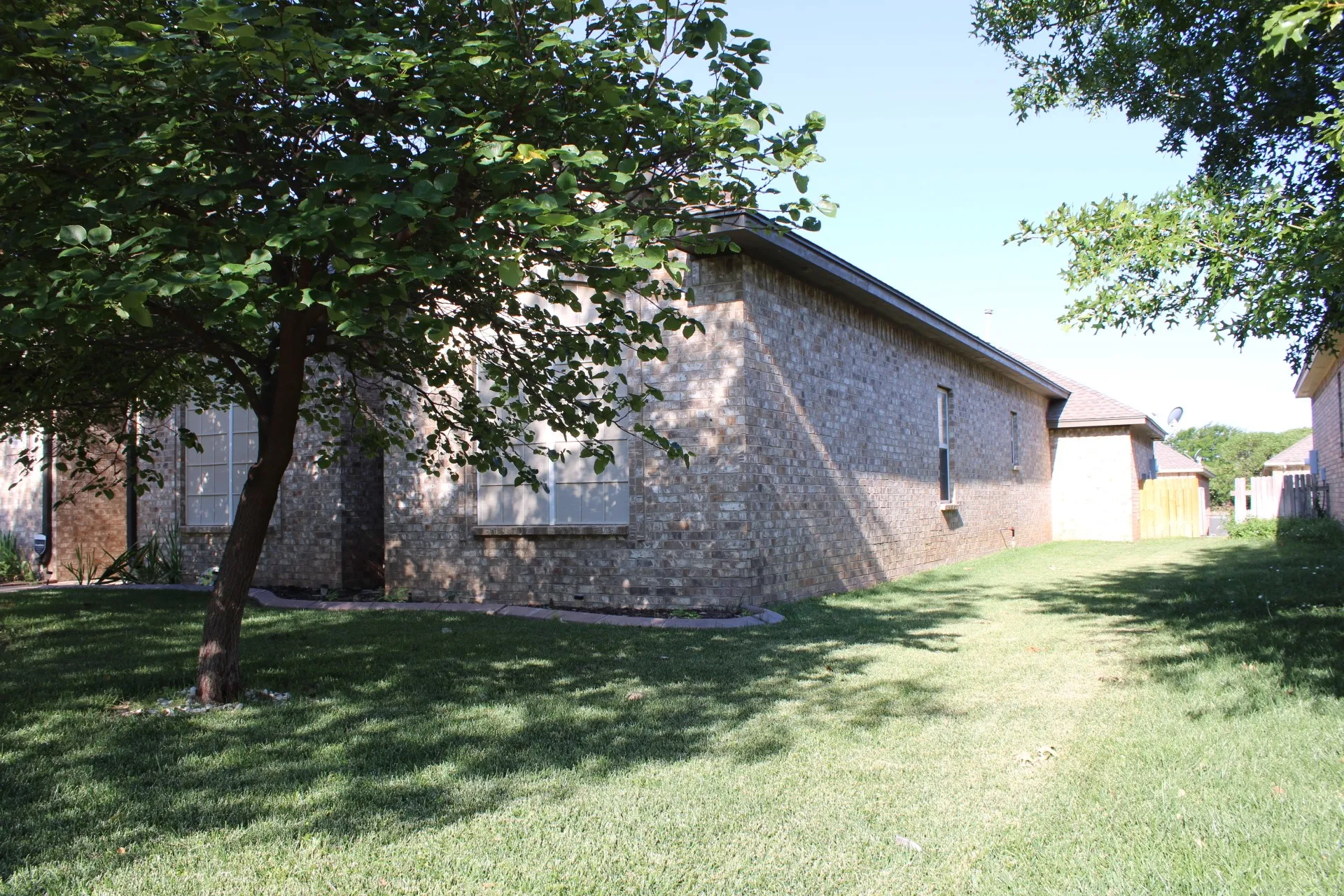 Single Family Residence For Sale in Randall County , 6502 Dominion Street, Amarillo, Texas 79119, 3 Bedrooms, 2 Bathrooms, 2 Garage spaces, 2,119 Sqft, built in 2008, Price $349,900, mls#21325869, Real Estate Agent in Amarillo, Homes For Sale in Randall county, Homes For Sale in Amarillo, Realtor in Amarillo Texas, Real Estate Brokerage Independent Realty Texas, Luminita Cordes Realtor