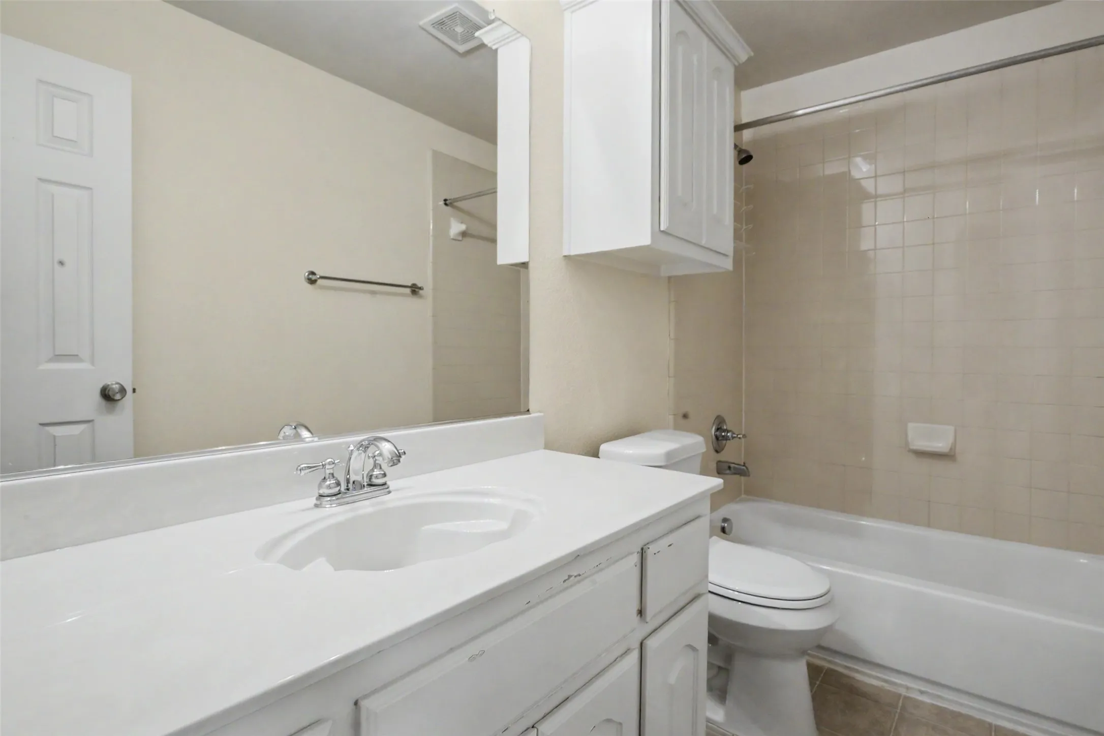 Single Family Residence For Sale in Tarrant County , 6317 Eagles Rest Drive, Fort Worth, Texas 76179, 4 Bedroom, 4 Bathroom, 2 Garage spaces, 3,835 Sqft, built in 2006, mls#21316670, Real Estate Agent in Fort Worth, Homes For Sale in Tarrant county, Homes For Sale in Fort Worth, Realtor in Fort Worth Texas, Real Estate Brokerage Independent Realty Texas, Luminita Cordes Realtor