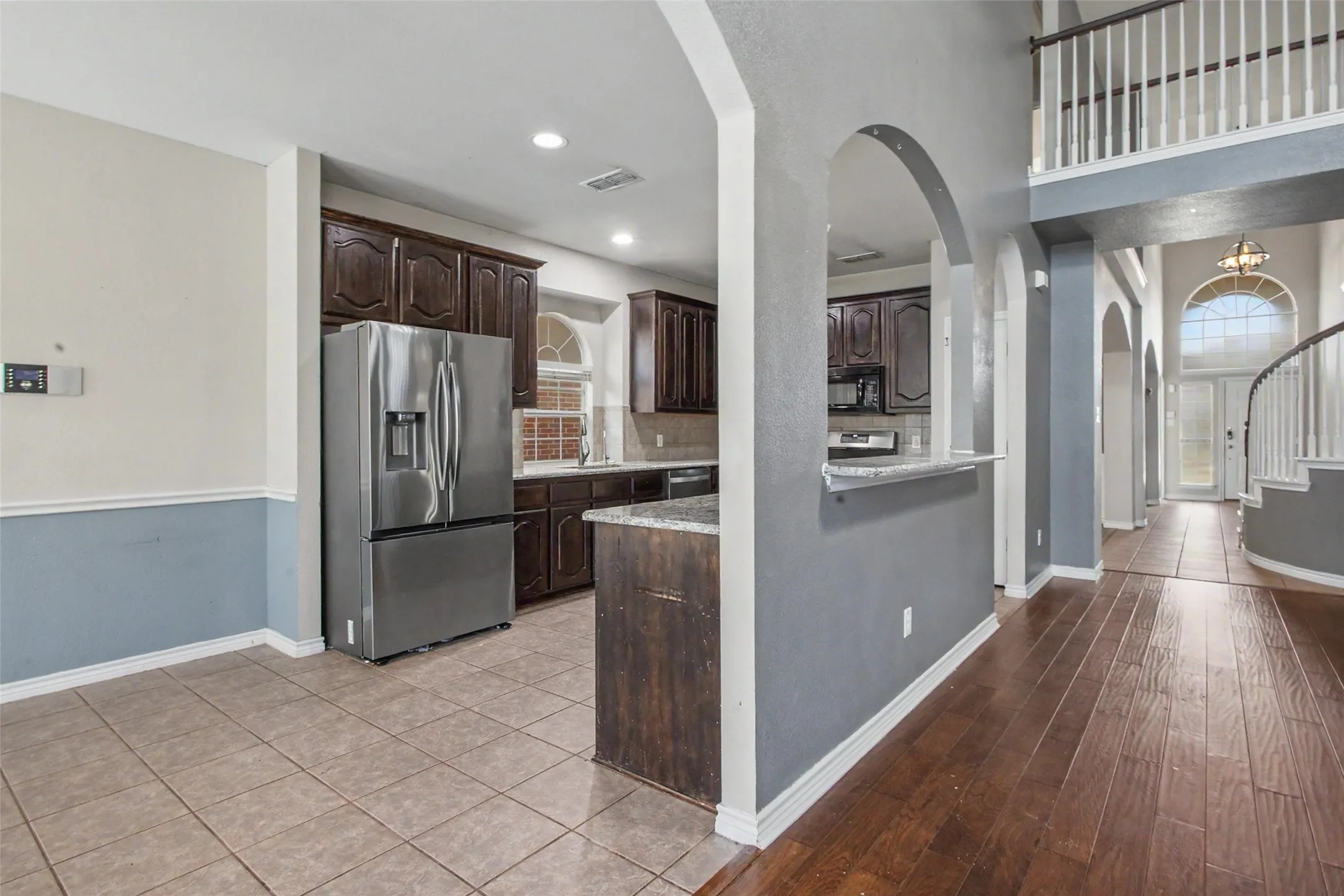 Single Family Residence For Sale in Tarrant County , 6317 Eagles Rest Drive, Fort Worth, Texas 76179, 4 Bedroom, 4 Bathroom, 2 Garage spaces, 3,835 Sqft, built in 2006, mls#21316670, Real Estate Agent in Fort Worth, Homes For Sale in Tarrant county, Homes For Sale in Fort Worth, Realtor in Fort Worth Texas, Real Estate Brokerage Independent Realty Texas, Luminita Cordes Realtor