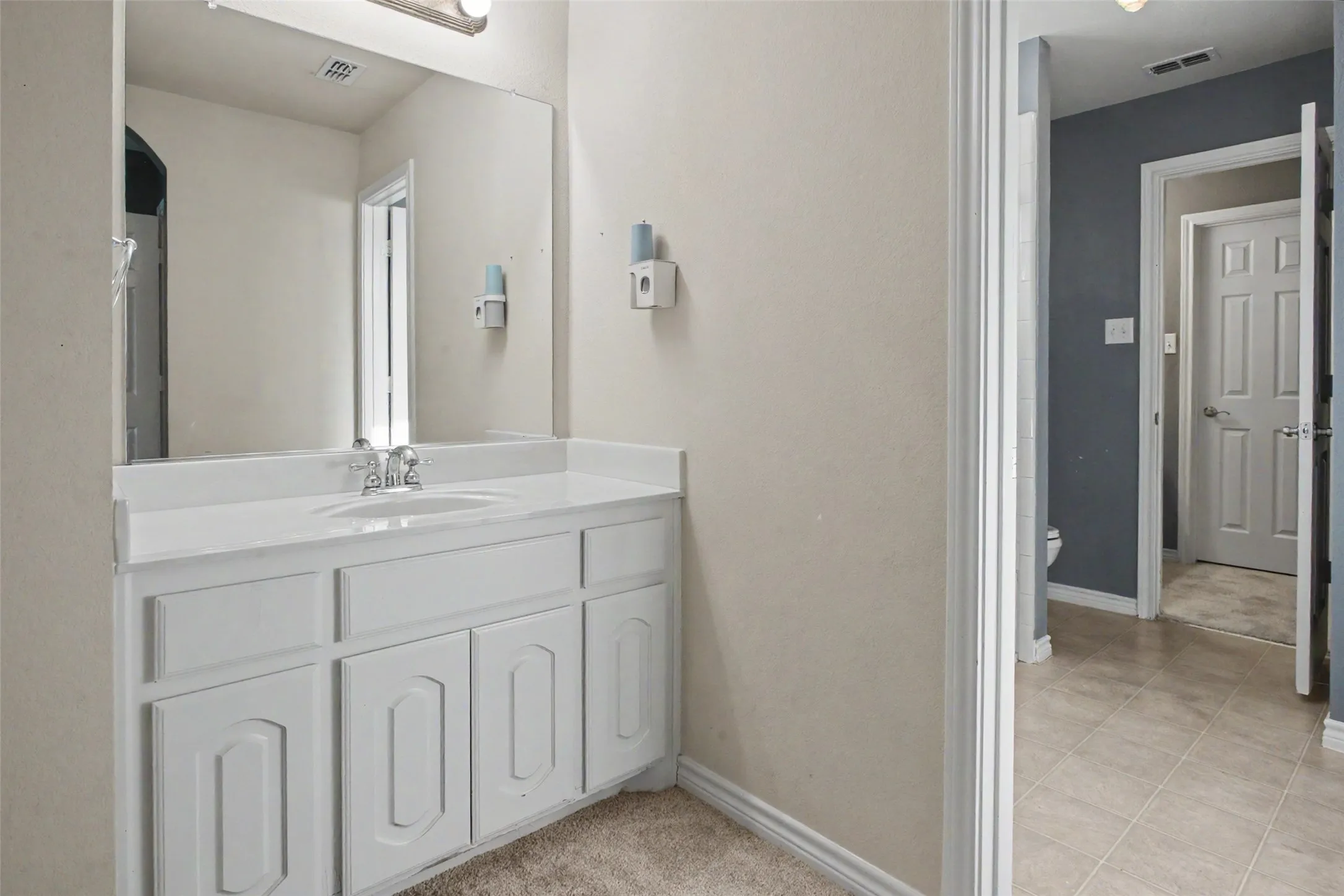 Single Family Residence For Sale in Tarrant County , 6317 Eagles Rest Drive, Fort Worth, Texas 76179, 4 Bedroom, 4 Bathroom, 2 Garage spaces, 3,835 Sqft, built in 2006, mls#21316670, Real Estate Agent in Fort Worth, Homes For Sale in Tarrant county, Homes For Sale in Fort Worth, Realtor in Fort Worth Texas, Real Estate Brokerage Independent Realty Texas, Luminita Cordes Realtor