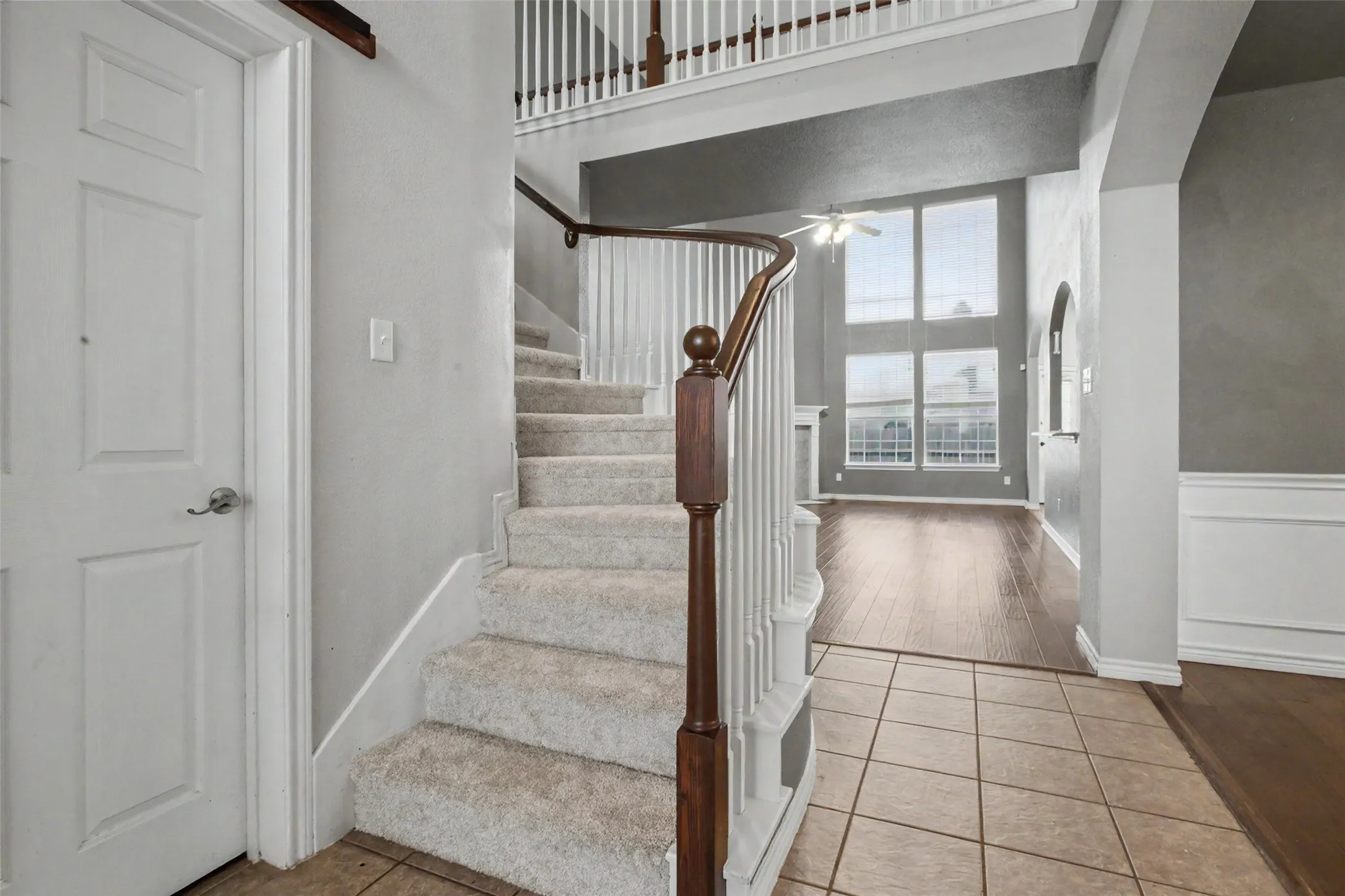 Single Family Residence For Sale in Tarrant County , 6317 Eagles Rest Drive, Fort Worth, Texas 76179, 4 Bedroom, 4 Bathroom, 2 Garage spaces, 3,835 Sqft, built in 2006, mls#21316670, Real Estate Agent in Fort Worth, Homes For Sale in Tarrant county, Homes For Sale in Fort Worth, Realtor in Fort Worth Texas, Real Estate Brokerage Independent Realty Texas, Luminita Cordes Realtor