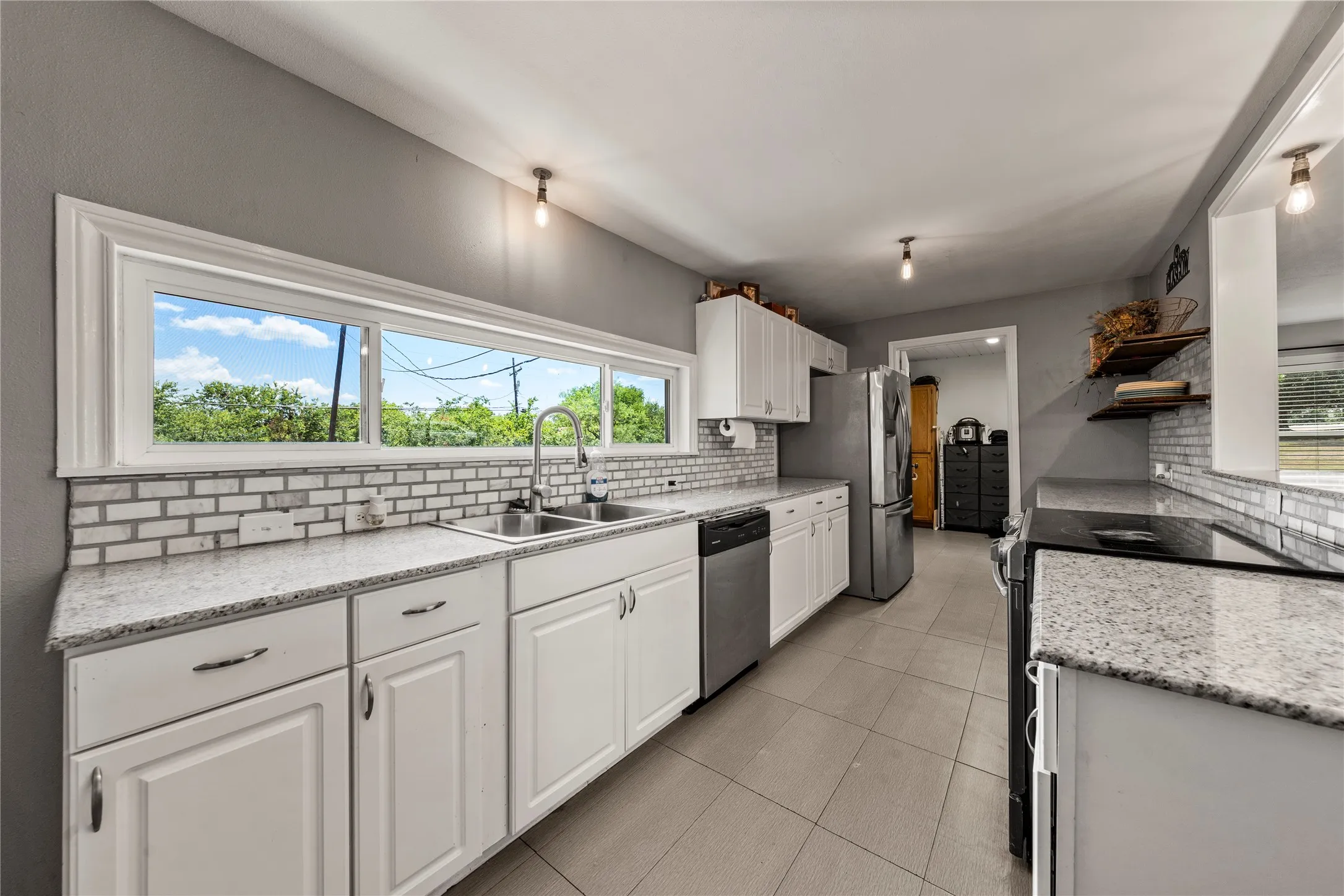 Single Family Residence For Sale in Mc Lennan County , 332 Illinois, China Spring, Texas 76633, 3 Bedroom, 2 Bathroom, Garage spaces, 1,418 Sqft, built in 1940, mls#21326408, Real Estate Agent in China Spring, Homes For Sale in Mc Lennan county, Homes For Sale in China Spring, Realtor in China Spring Texas, Real Estate Brokerage Independent Realty Texas, Luminita Cordes Realtor