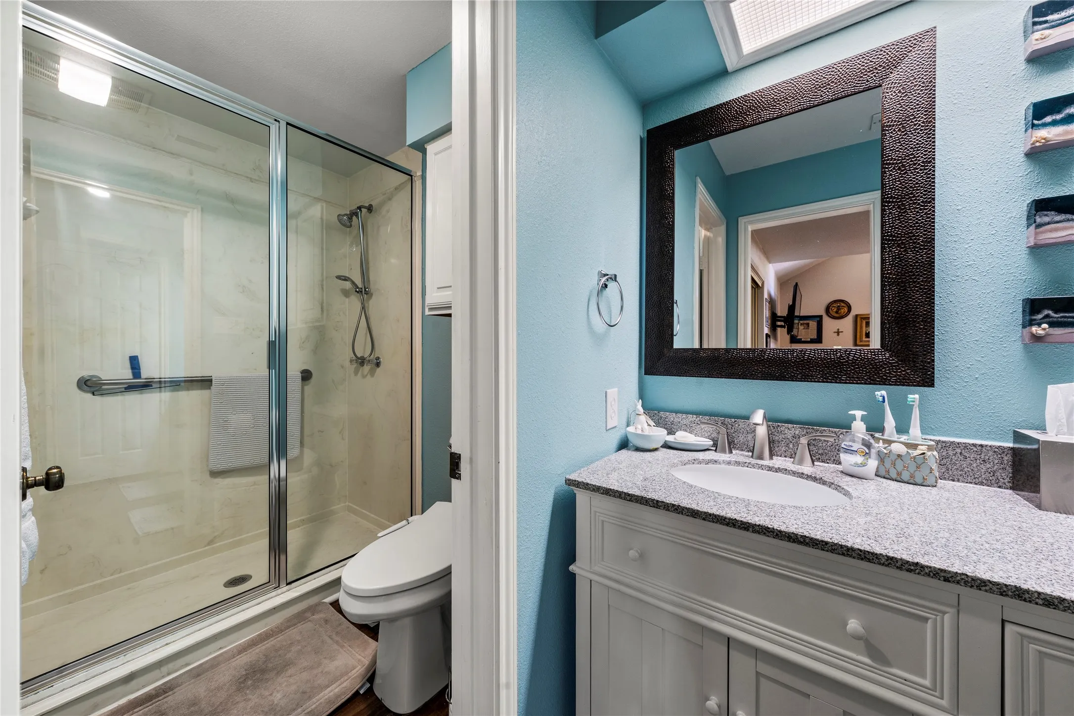 Condominium For Sale in Mc Lennan County , 137 Pleasant Grove Lane, Waco, Texas 76712, 2 Bedroom, 2 Bathroom, 1 Garage spaces, 1,533 Sqft, built in 1985, mls#21326361, Real Estate Agent in Waco, Homes For Sale in Mc Lennan county, Homes For Sale in Waco, Realtor in Waco Texas, Real Estate Brokerage Independent Realty Texas, Luminita Cordes Realtor