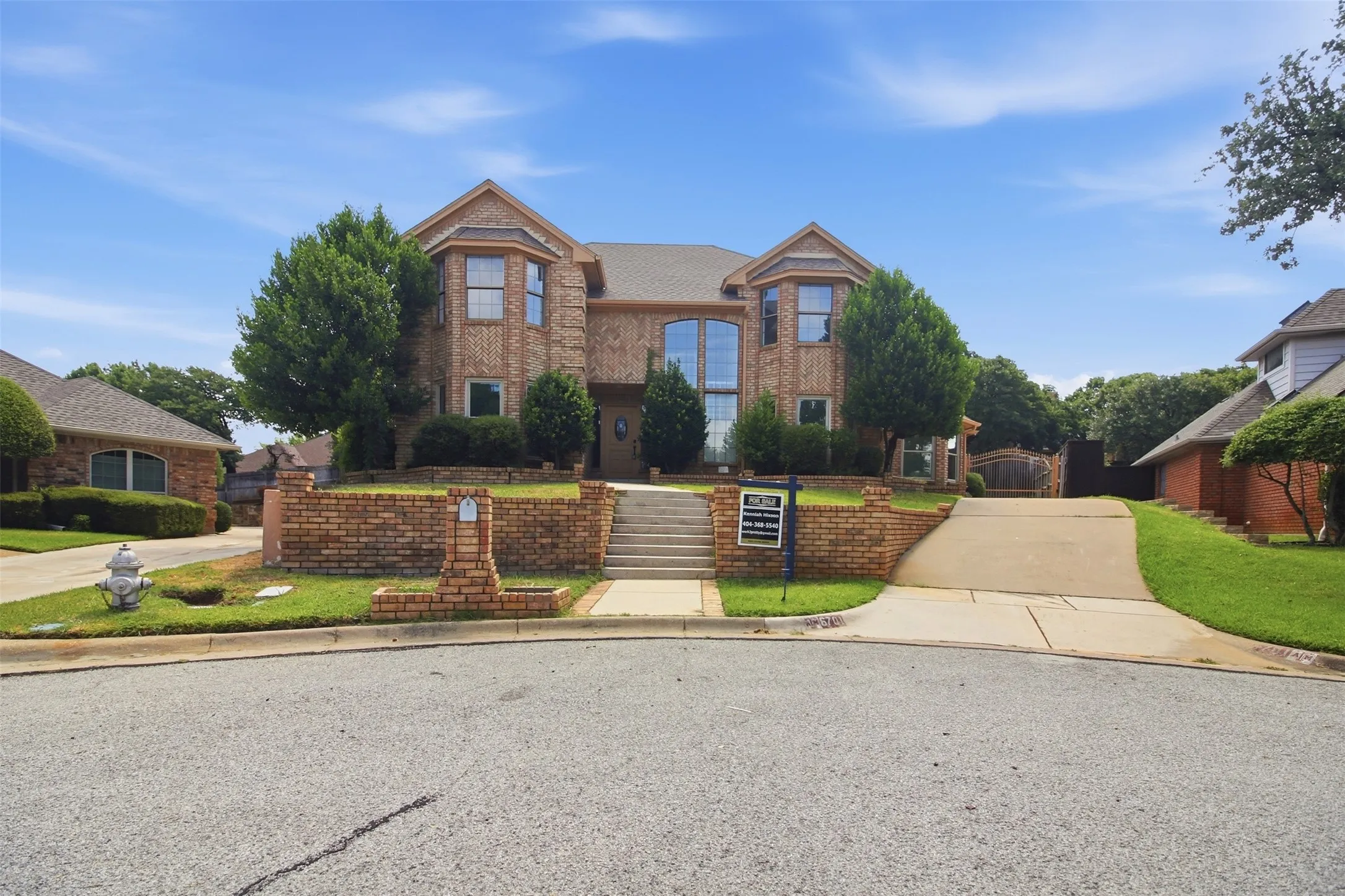 Single Family Residence For Sale in Tarrant County , 6701 Mt Vernon Court, Arlington, Texas 76017, 6 Bedroom, 4 Bathroom, 2 Garage spaces, 3,068 Sqft, built in 1987, mls#21326435, Real Estate Agent in Arlington, Homes For Sale in Tarrant county, Homes For Sale in Arlington, Realtor in Arlington Texas, Real Estate Brokerage Independent Realty Texas, Luminita Cordes Realtor