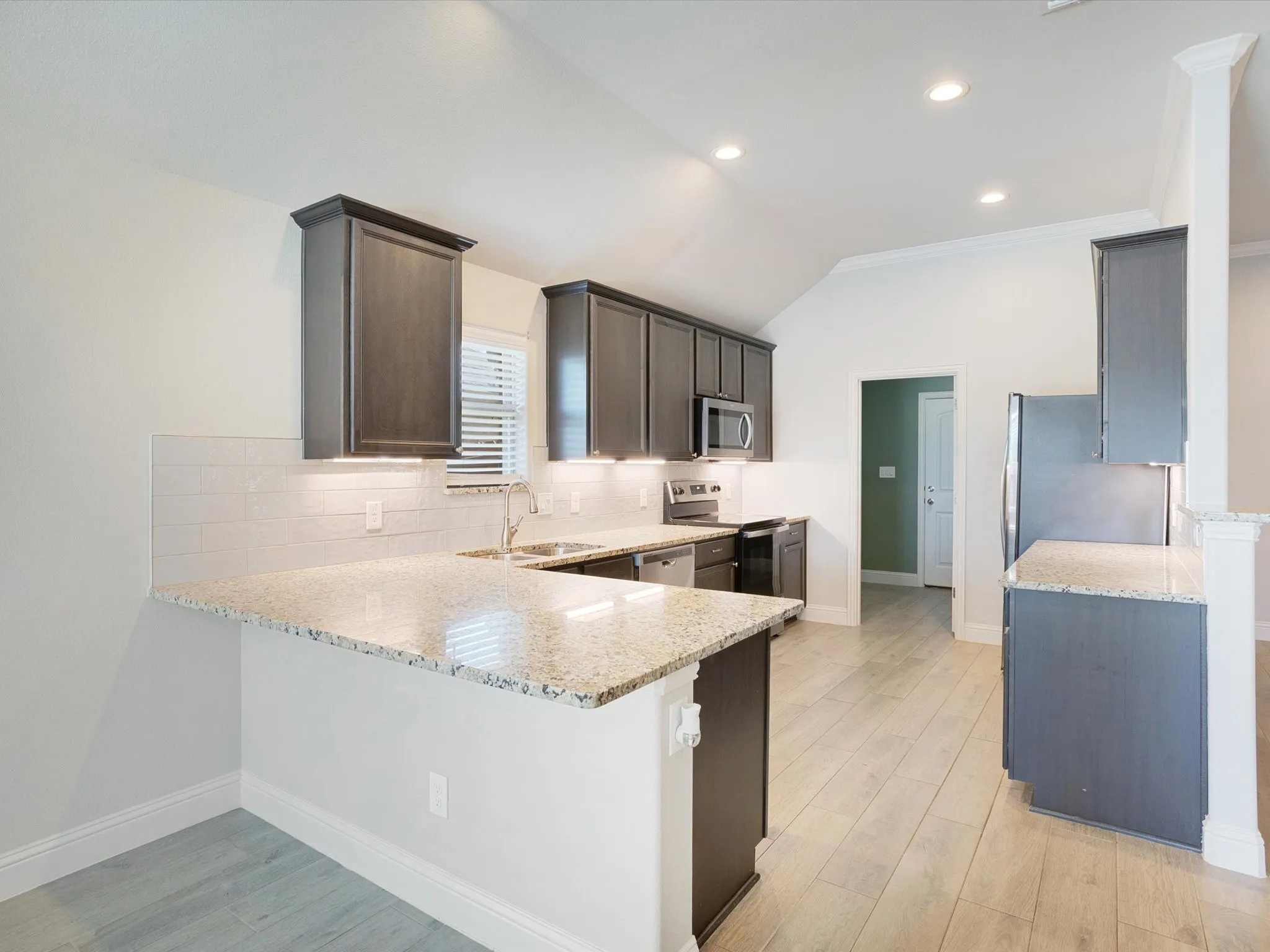 Single Family Residence For Sale in Grayson County , 1105 Del Mar Drive, Sherman, Texas 75092, 4 Bedroom, 2 Bathroom, 2 Garage spaces, 2,133 Sqft, built in 2020, mls#21323477, Real Estate Agent in Sherman, Homes For Sale in Grayson county, Homes For Sale in Sherman, Realtor in Sherman Texas, Real Estate Brokerage Independent Realty Texas, Luminita Cordes Realtor