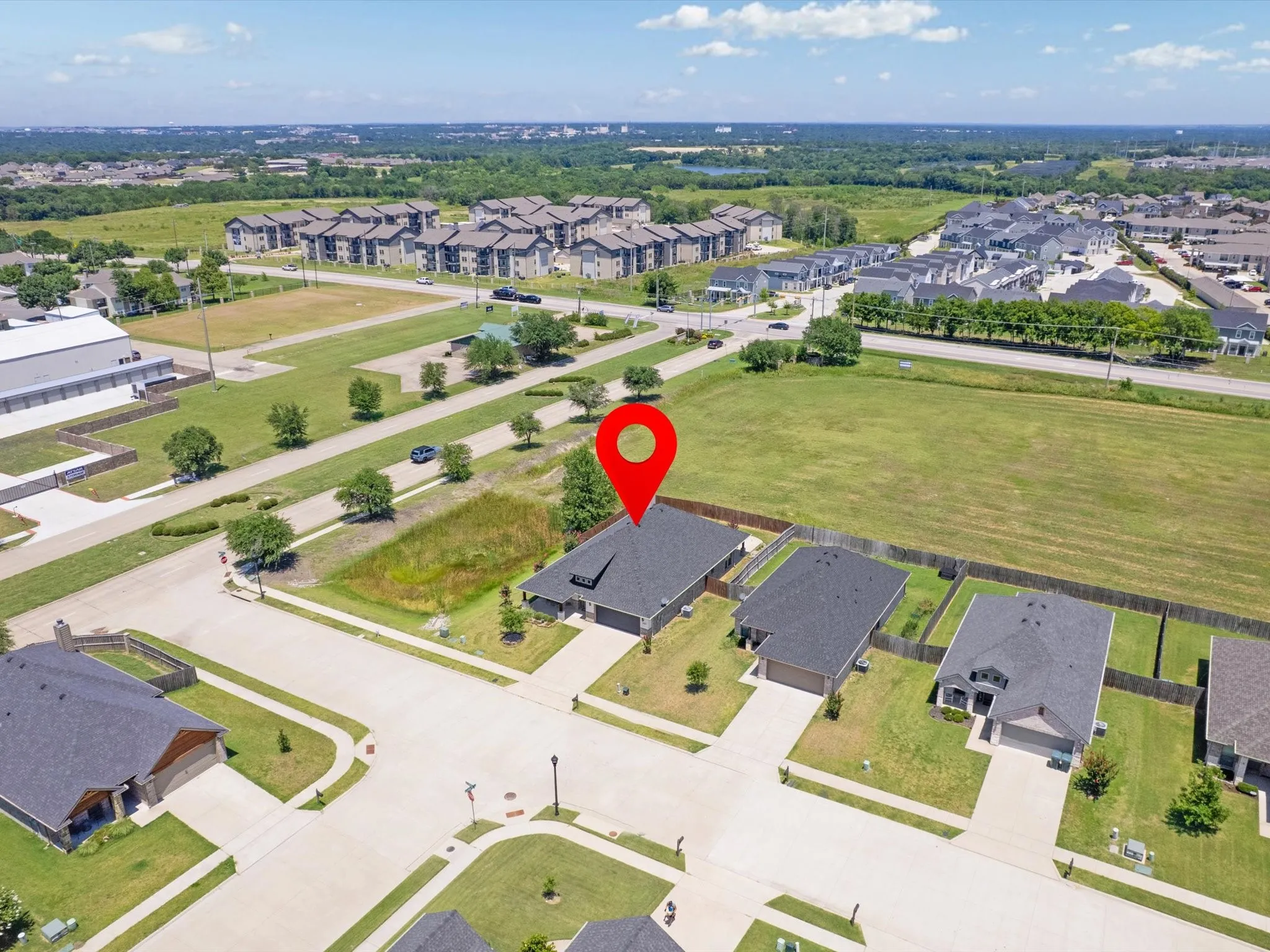 Single Family Residence For Sale in Grayson County , 1105 Del Mar Drive, Sherman, Texas 75092, 4 Bedroom, 2 Bathroom, 2 Garage spaces, 2,133 Sqft, built in 2020, mls#21323477, Real Estate Agent in Sherman, Homes For Sale in Grayson county, Homes For Sale in Sherman, Realtor in Sherman Texas, Real Estate Brokerage Independent Realty Texas, Luminita Cordes Realtor