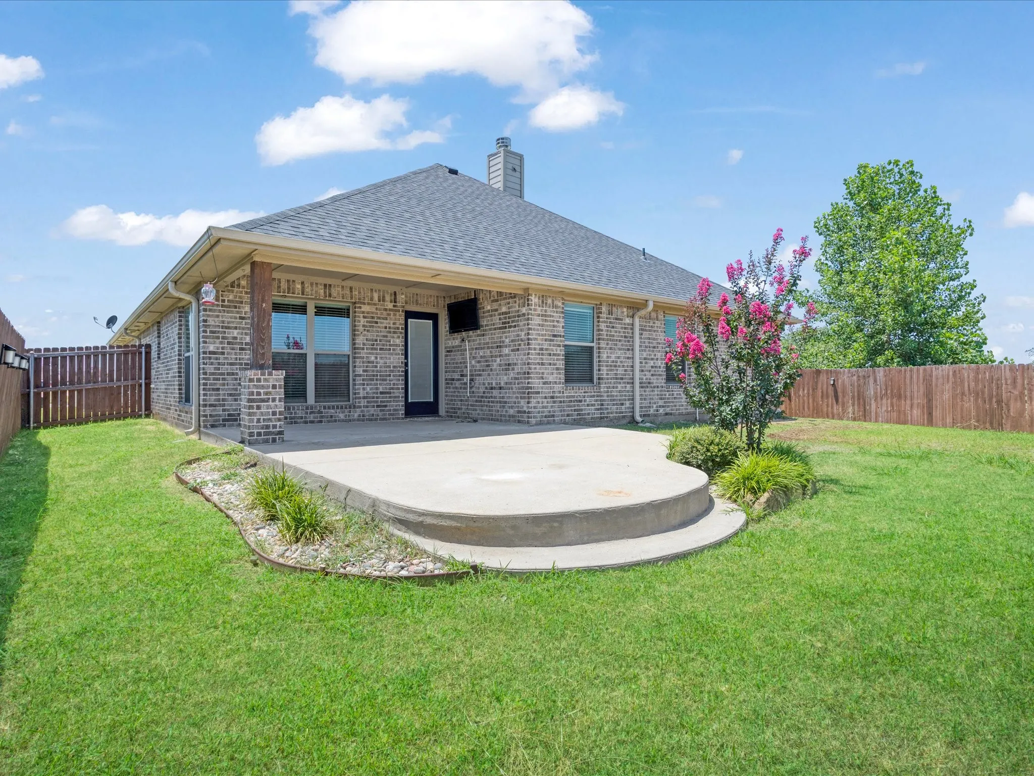 Single Family Residence For Sale in Grayson County , 1105 Del Mar Drive, Sherman, Texas 75092, 4 Bedroom, 2 Bathroom, 2 Garage spaces, 2,133 Sqft, built in 2020, mls#21323477, Real Estate Agent in Sherman, Homes For Sale in Grayson county, Homes For Sale in Sherman, Realtor in Sherman Texas, Real Estate Brokerage Independent Realty Texas, Luminita Cordes Realtor