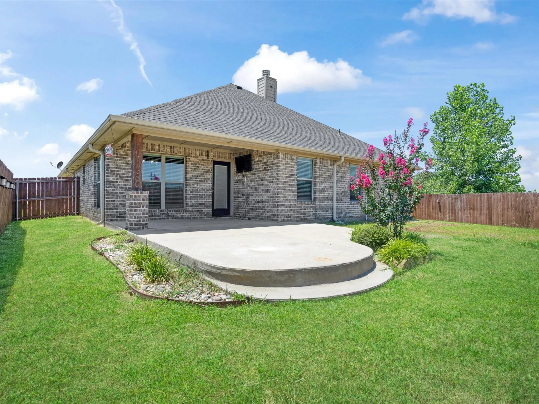 Single Family Residence For Sale in Grayson County , 1105 Del Mar Drive, Sherman, Texas 75092, 4 Bedroom, 2 Bathroom, 2 Garage spaces, 2,133 Sqft, built in 2020, mls#21323477, Real Estate Agent in Sherman, Homes For Sale in Grayson county, Homes For Sale in Sherman, Realtor in Sherman Texas, Real Estate Brokerage Independent Realty Texas, Luminita Cordes Realtor