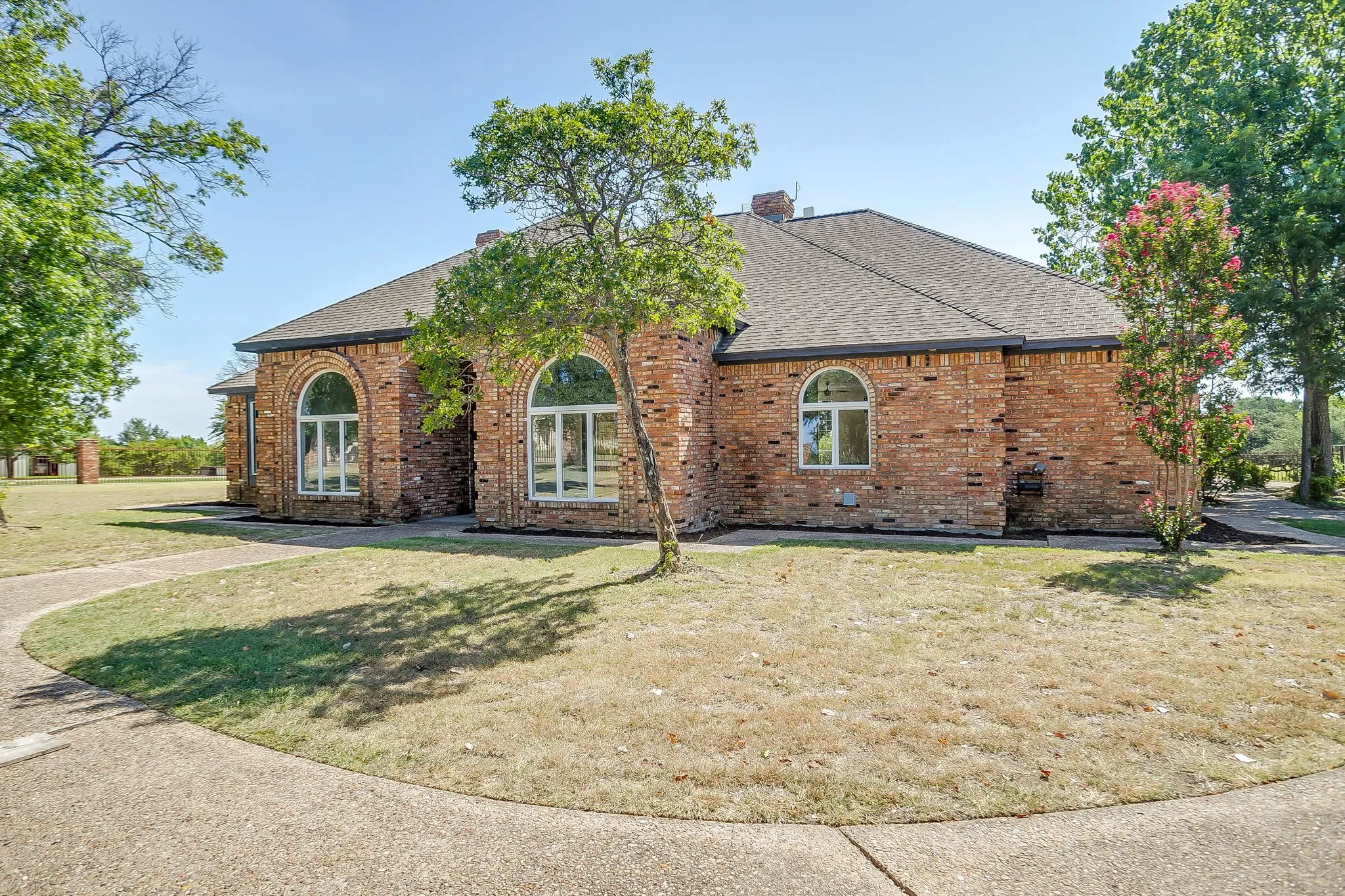 Single Family Residence For Sale in Parker County , 2625 Clear Lake Road, Weatherford, Texas 76087, 4 Bedroom, 4 Bathroom, 3 Garage spaces, 3,296 Sqft, built in 1988, mls#21326296, Real Estate Agent in Weatherford, Homes For Sale in Parker county, Homes For Sale in Weatherford, Realtor in Weatherford Texas, Real Estate Brokerage Independent Realty Texas, Luminita Cordes Realtor
