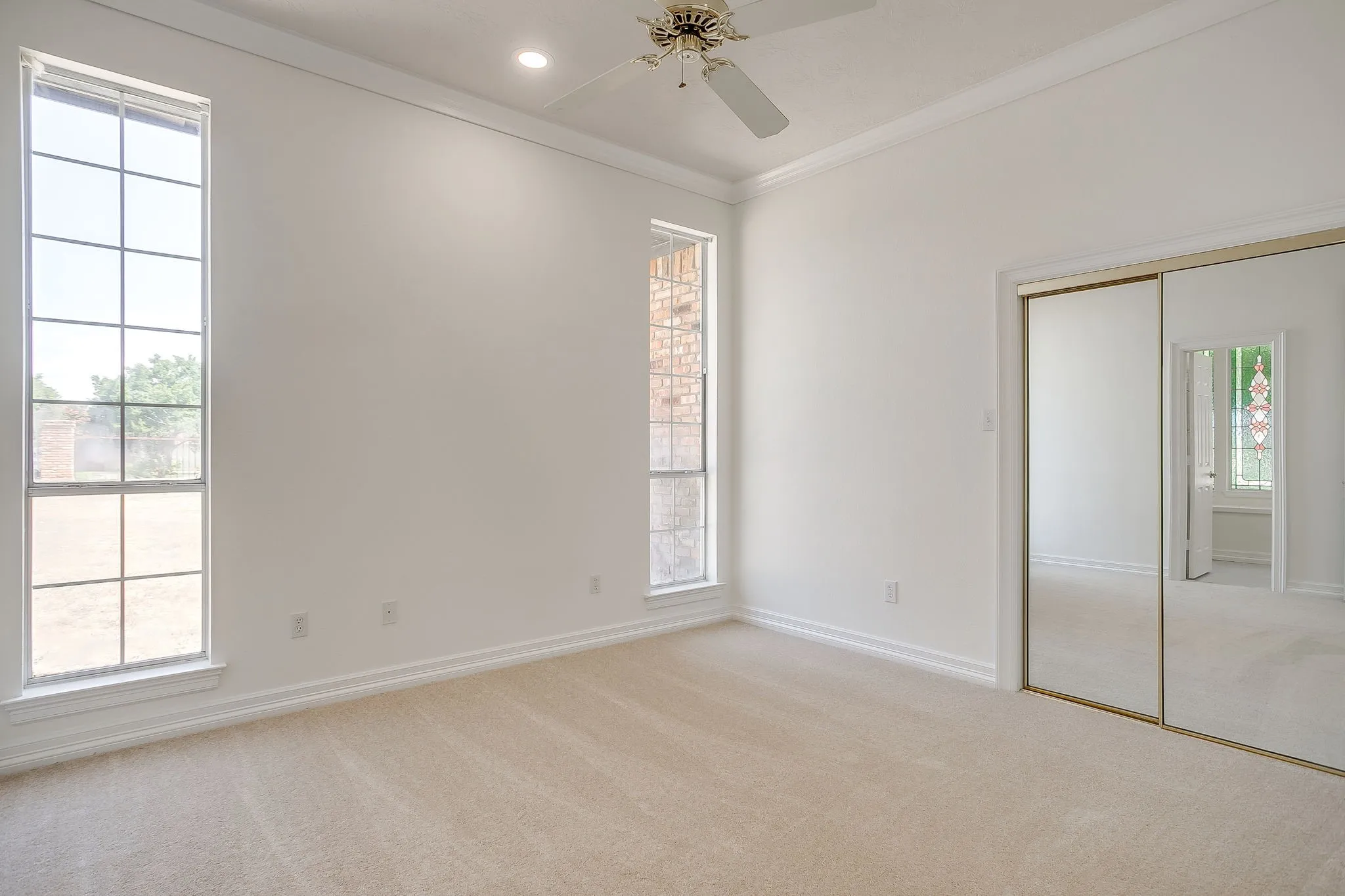 Single Family Residence For Sale in Parker County , 2625 Clear Lake Road, Weatherford, Texas 76087, 4 Bedroom, 4 Bathroom, 3 Garage spaces, 3,296 Sqft, built in 1988, mls#21326296, Real Estate Agent in Weatherford, Homes For Sale in Parker county, Homes For Sale in Weatherford, Realtor in Weatherford Texas, Real Estate Brokerage Independent Realty Texas, Luminita Cordes Realtor