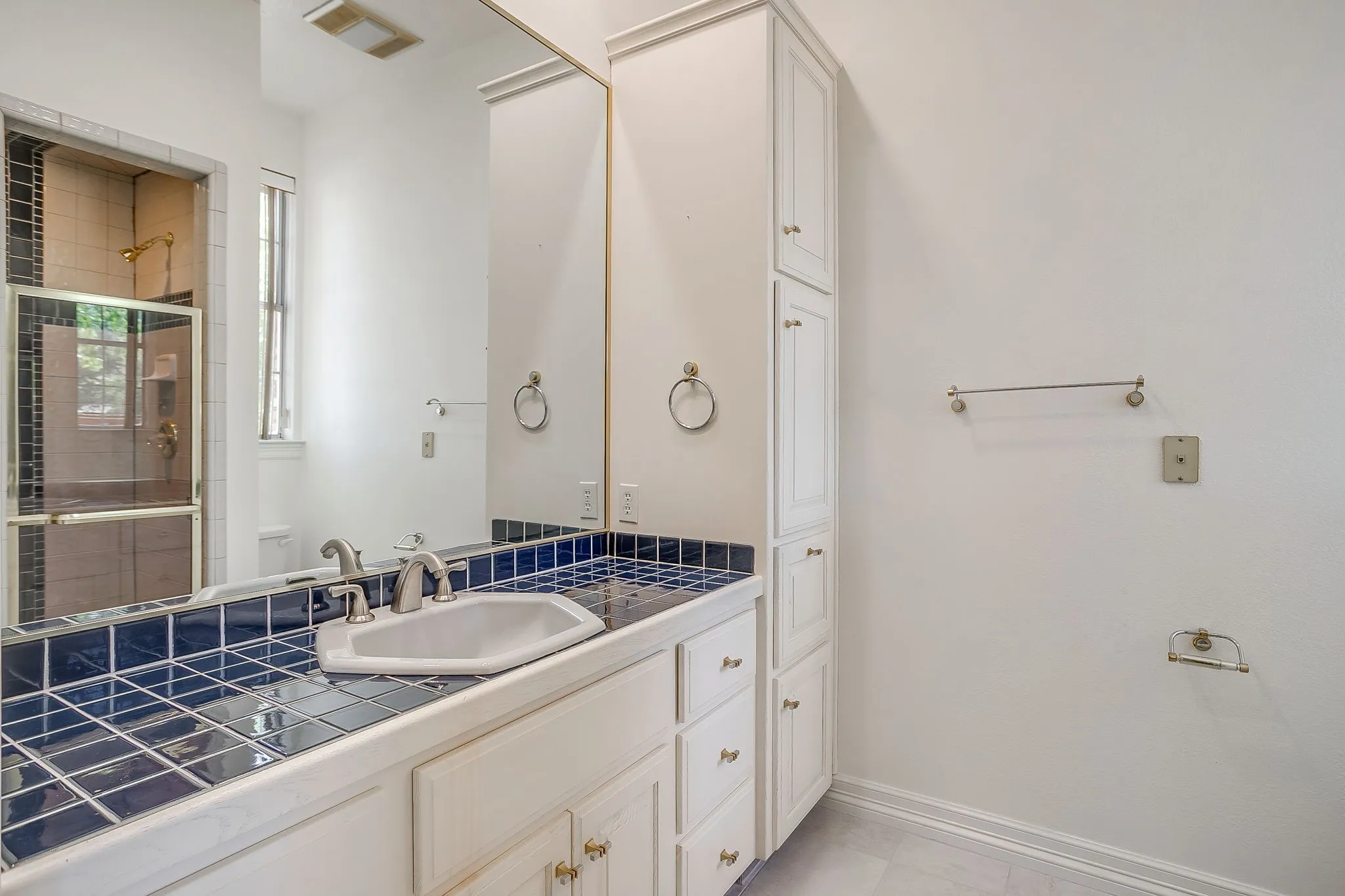 Single Family Residence For Sale in Parker County , 2625 Clear Lake Road, Weatherford, Texas 76087, 4 Bedroom, 4 Bathroom, 3 Garage spaces, 3,296 Sqft, built in 1988, mls#21326296, Real Estate Agent in Weatherford, Homes For Sale in Parker county, Homes For Sale in Weatherford, Realtor in Weatherford Texas, Real Estate Brokerage Independent Realty Texas, Luminita Cordes Realtor