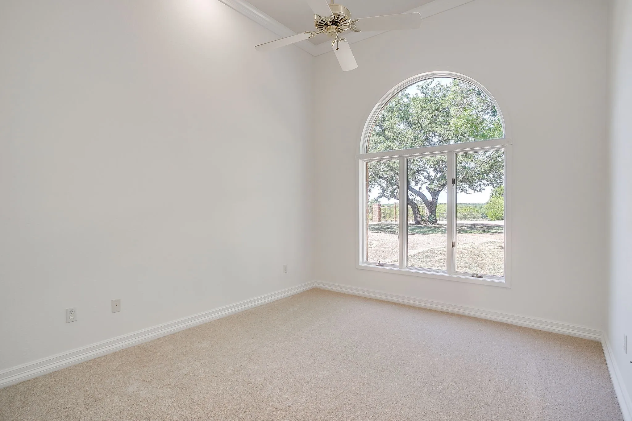 Single Family Residence For Sale in Parker County , 2625 Clear Lake Road, Weatherford, Texas 76087, 4 Bedroom, 4 Bathroom, 3 Garage spaces, 3,296 Sqft, built in 1988, mls#21326296, Real Estate Agent in Weatherford, Homes For Sale in Parker county, Homes For Sale in Weatherford, Realtor in Weatherford Texas, Real Estate Brokerage Independent Realty Texas, Luminita Cordes Realtor