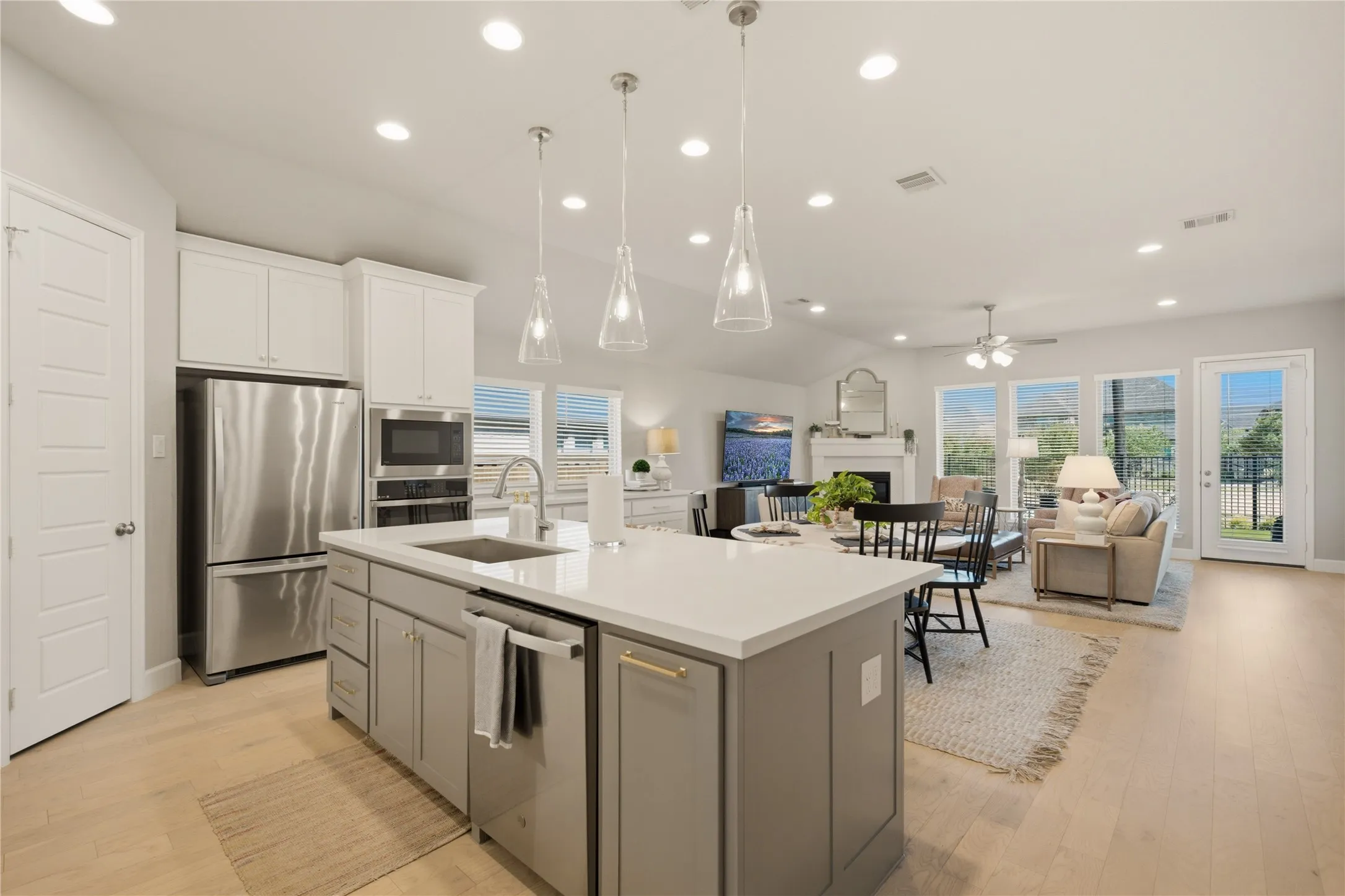 Single Family Residence For Sale in Collin County , 2320 Macy Way, Prosper, Texas 75078, 4 Bedroom, 3 Bathroom, 3 Garage spaces, 2,525 Sqft, built in 2023, mls#21305038, Real Estate Agent in Prosper, Homes For Sale in Collin county, Homes For Sale in Prosper, Realtor in Prosper Texas, Real Estate Brokerage Independent Realty Texas, Luminita Cordes Realtor