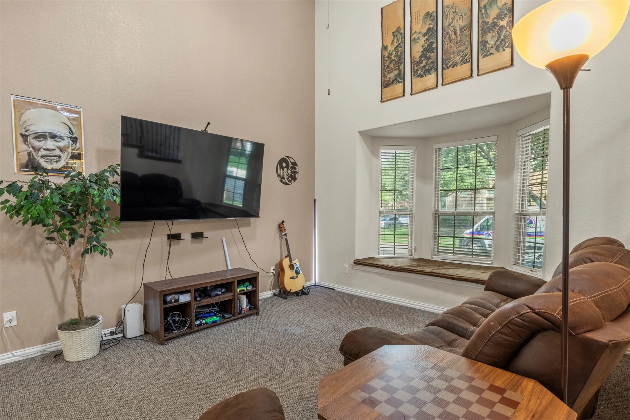 Townhouse For Sale in Dallas County , 8712 Iron Horse Drive, Irving, Texas 75063, 3 Bedroom, 3 Bathroom, 2 Garage spaces, 1,931 Sqft, built in 2008, mls#21326373, Real Estate Agent in Irving, Homes For Sale in Dallas county, Homes For Sale in Irving, Realtor in Irving Texas, Real Estate Brokerage Independent Realty Texas, Luminita Cordes Realtor