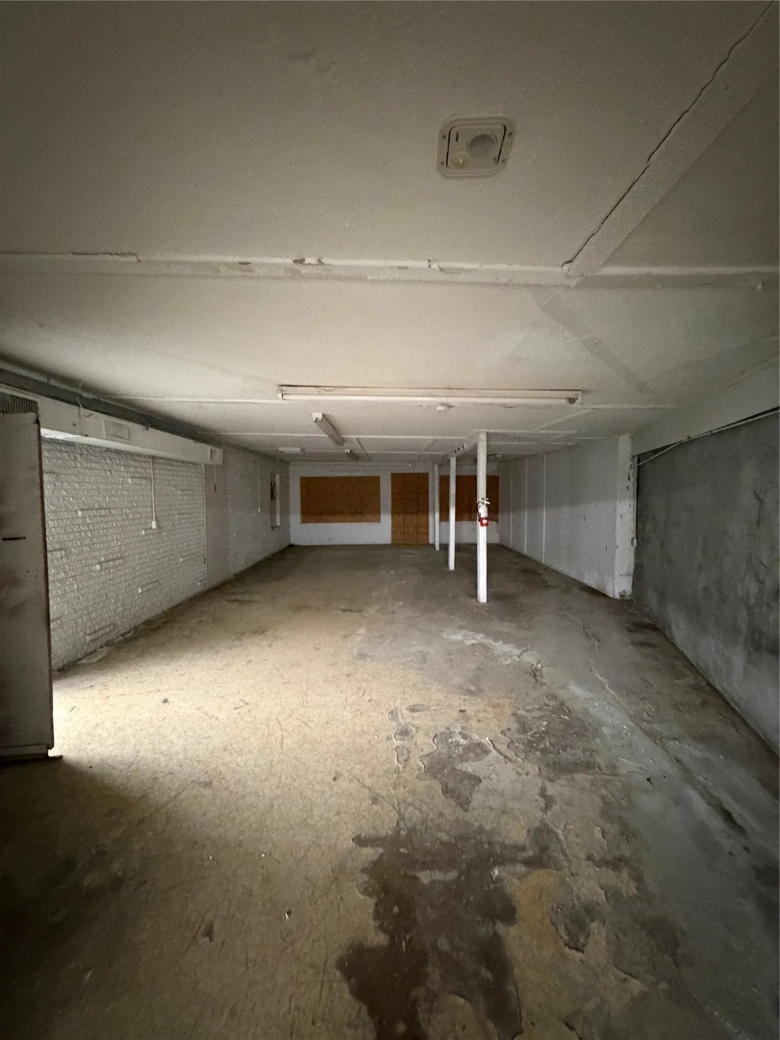 Retail For Sale in Collin County , 1010 N Tennessee Street, Mc Kinney, Texas 75069, 0, 0, Garage spaces, 0 Sqft, built in 1958, mls#21326446, Real Estate Agent in Mc Kinney, Homes For Sale in Collin county, Homes For Sale in Mc Kinney, Realtor in Mc Kinney Texas, Real Estate Brokerage Independent Realty Texas, Luminita Cordes Realtor