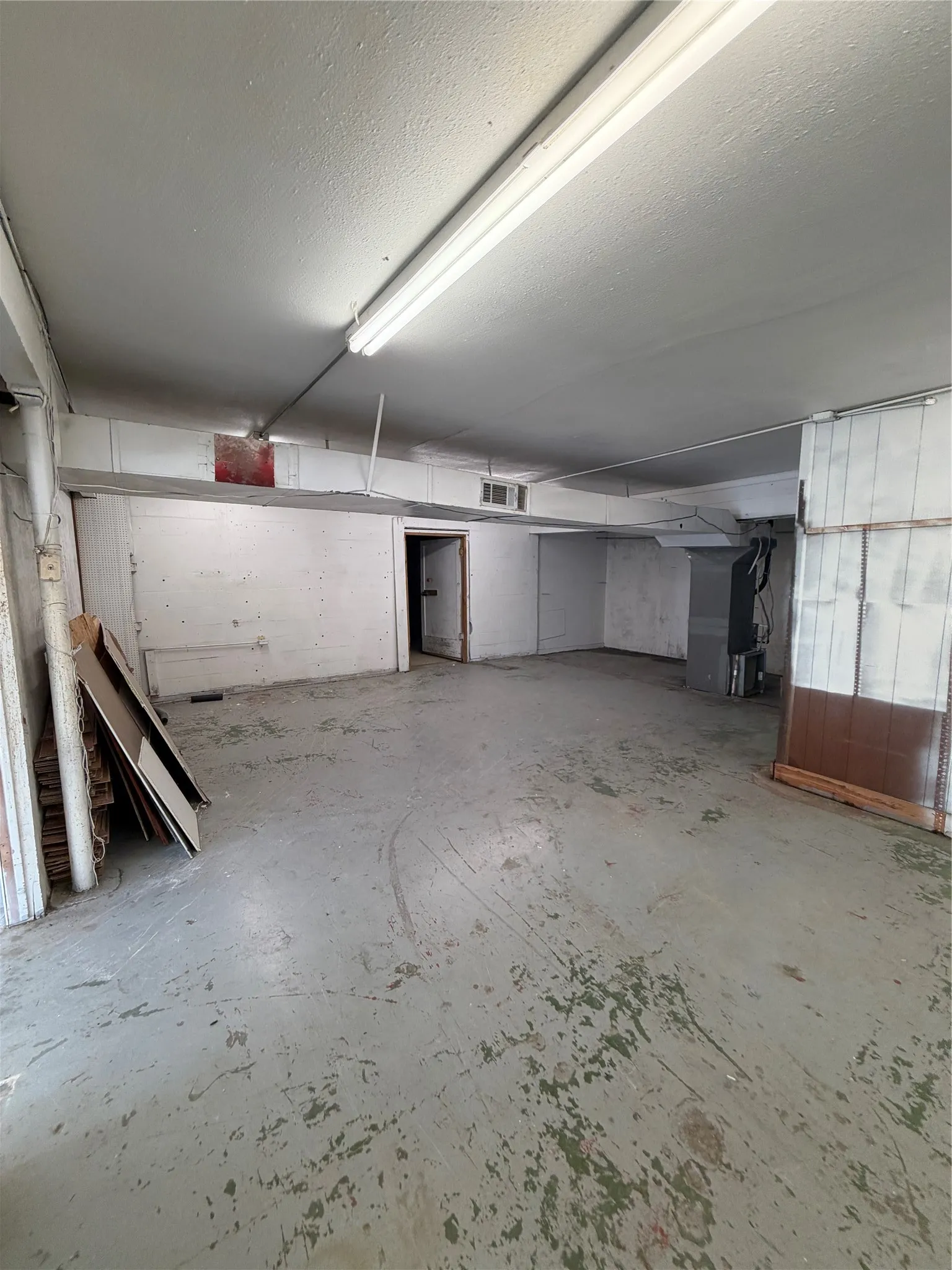 Retail For Sale in Collin County , 1010 N Tennessee Street, Mc Kinney, Texas 75069, 0, 0, Garage spaces, 0 Sqft, built in 1958, mls#21326446, Real Estate Agent in Mc Kinney, Homes For Sale in Collin county, Homes For Sale in Mc Kinney, Realtor in Mc Kinney Texas, Real Estate Brokerage Independent Realty Texas, Luminita Cordes Realtor
