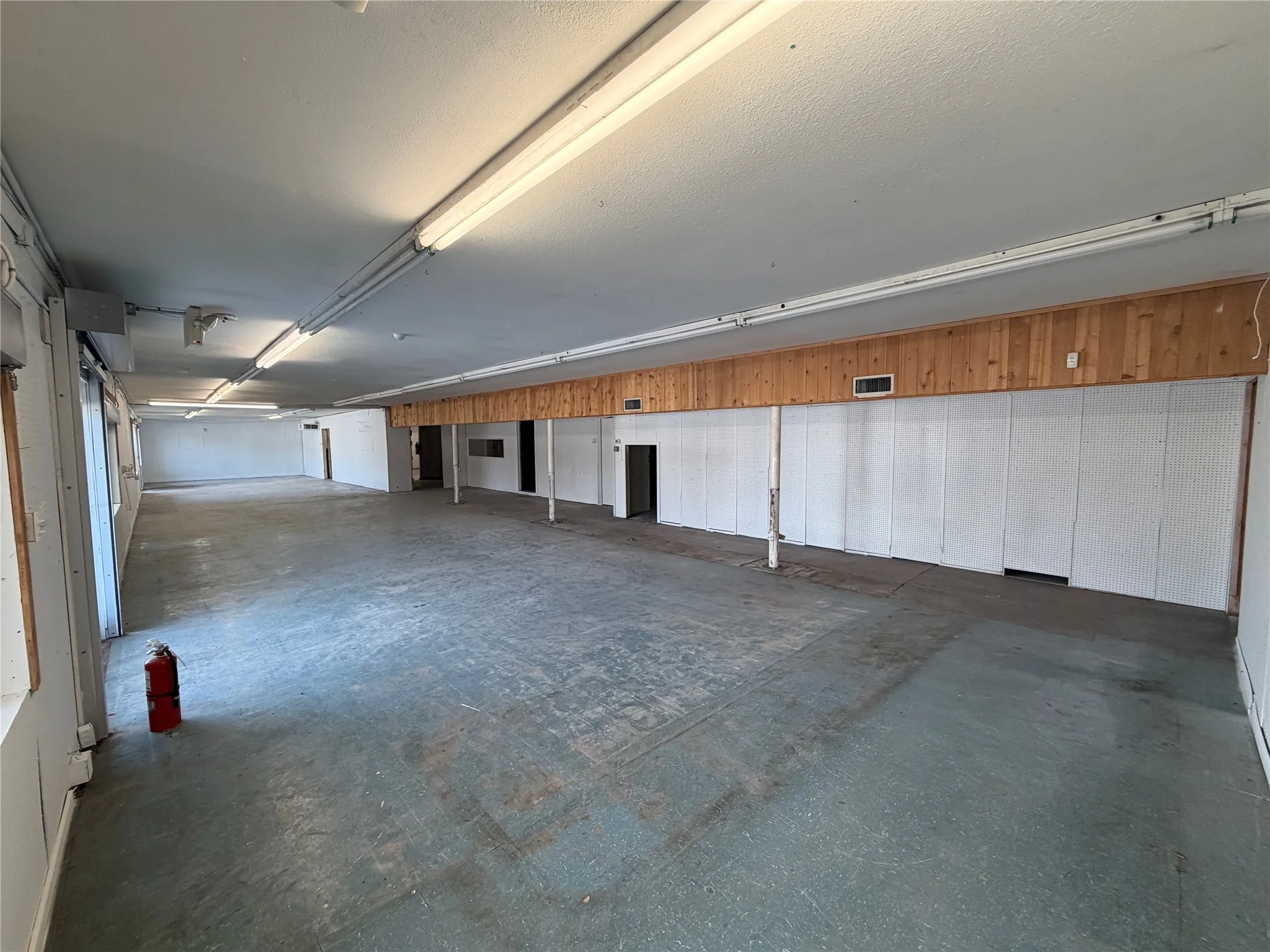 Retail For Sale in Collin County , 1010 N Tennessee Street, Mc Kinney, Texas 75069, 0, 0, Garage spaces, 0 Sqft, built in 1958, mls#21326446, Real Estate Agent in Mc Kinney, Homes For Sale in Collin county, Homes For Sale in Mc Kinney, Realtor in Mc Kinney Texas, Real Estate Brokerage Independent Realty Texas, Luminita Cordes Realtor