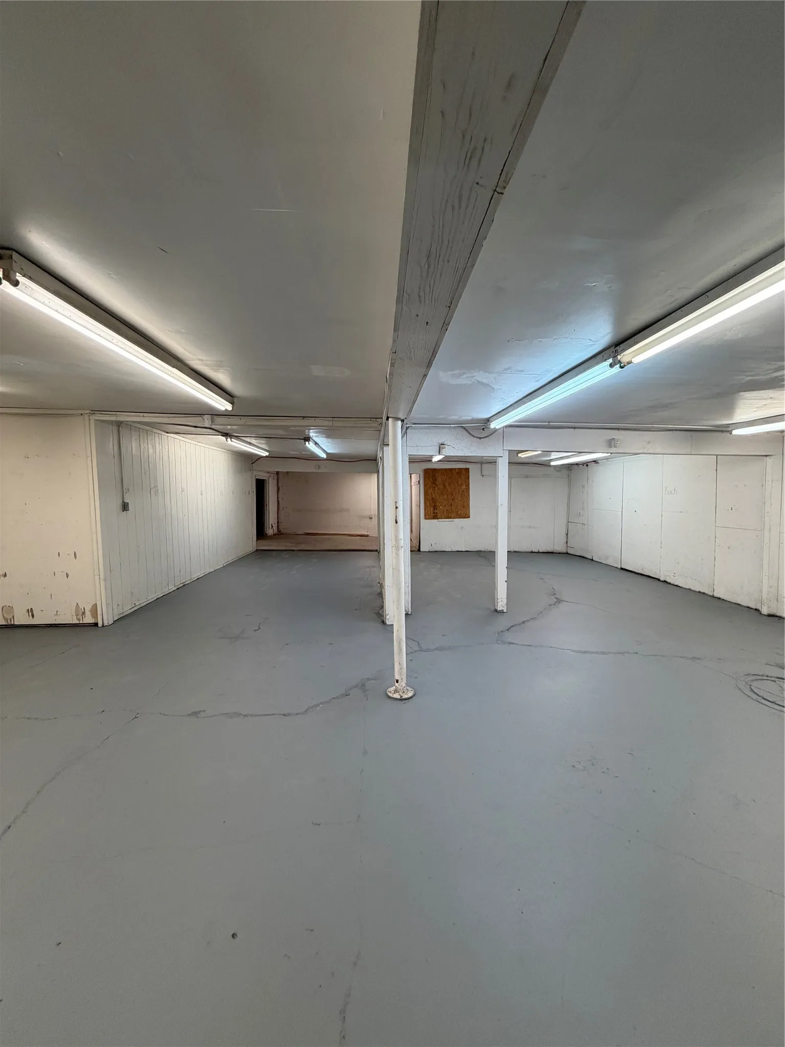Retail For Sale in Collin County , 1010 N Tennessee Street, Mc Kinney, Texas 75069, 0, 0, Garage spaces, 0 Sqft, built in 1958, mls#21326446, Real Estate Agent in Mc Kinney, Homes For Sale in Collin county, Homes For Sale in Mc Kinney, Realtor in Mc Kinney Texas, Real Estate Brokerage Independent Realty Texas, Luminita Cordes Realtor