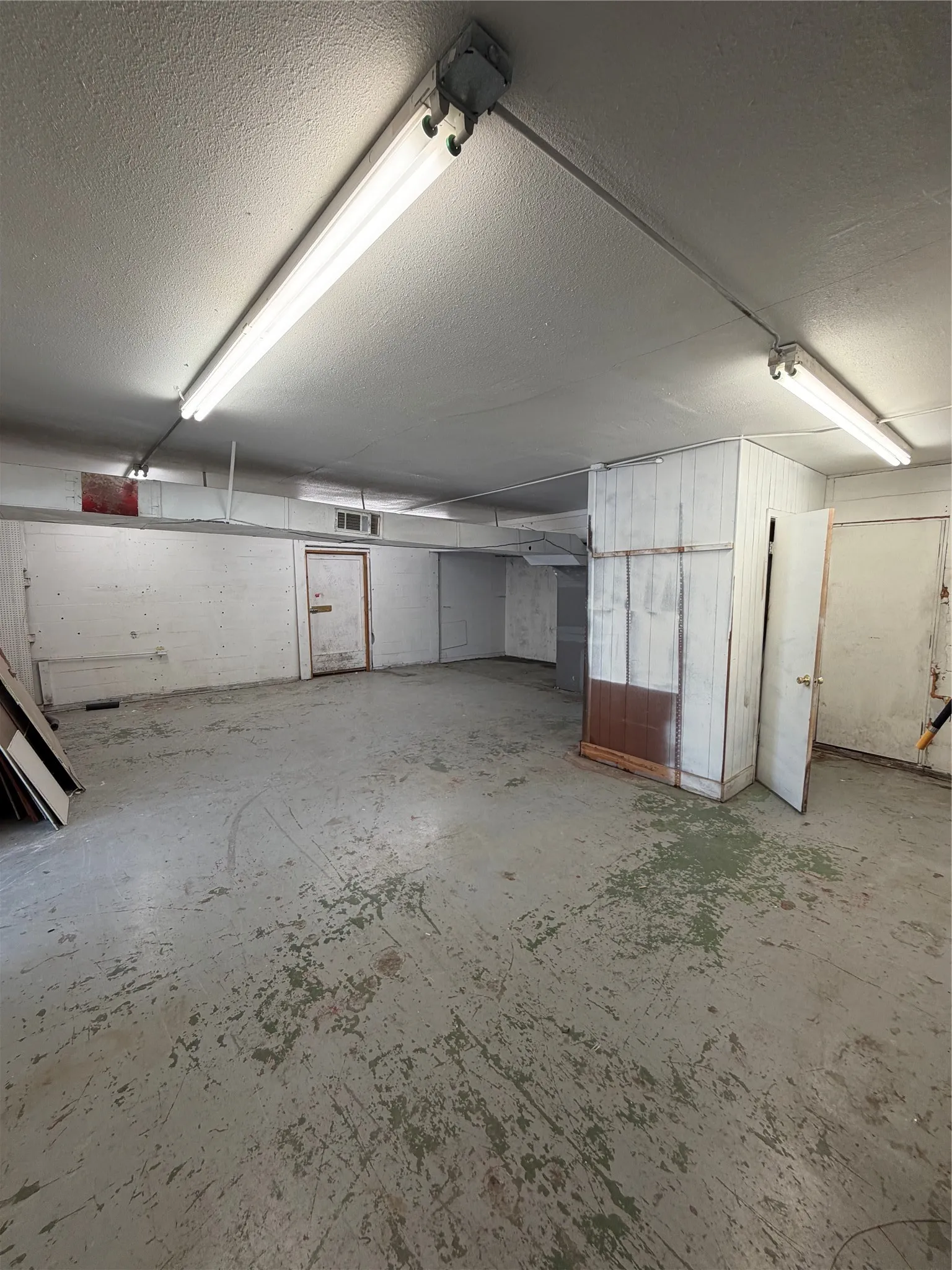 Retail For Sale in Collin County , 1010 N Tennessee Street, Mc Kinney, Texas 75069, 0, 0, Garage spaces, 0 Sqft, built in 1958, mls#21326446, Real Estate Agent in Mc Kinney, Homes For Sale in Collin county, Homes For Sale in Mc Kinney, Realtor in Mc Kinney Texas, Real Estate Brokerage Independent Realty Texas, Luminita Cordes Realtor