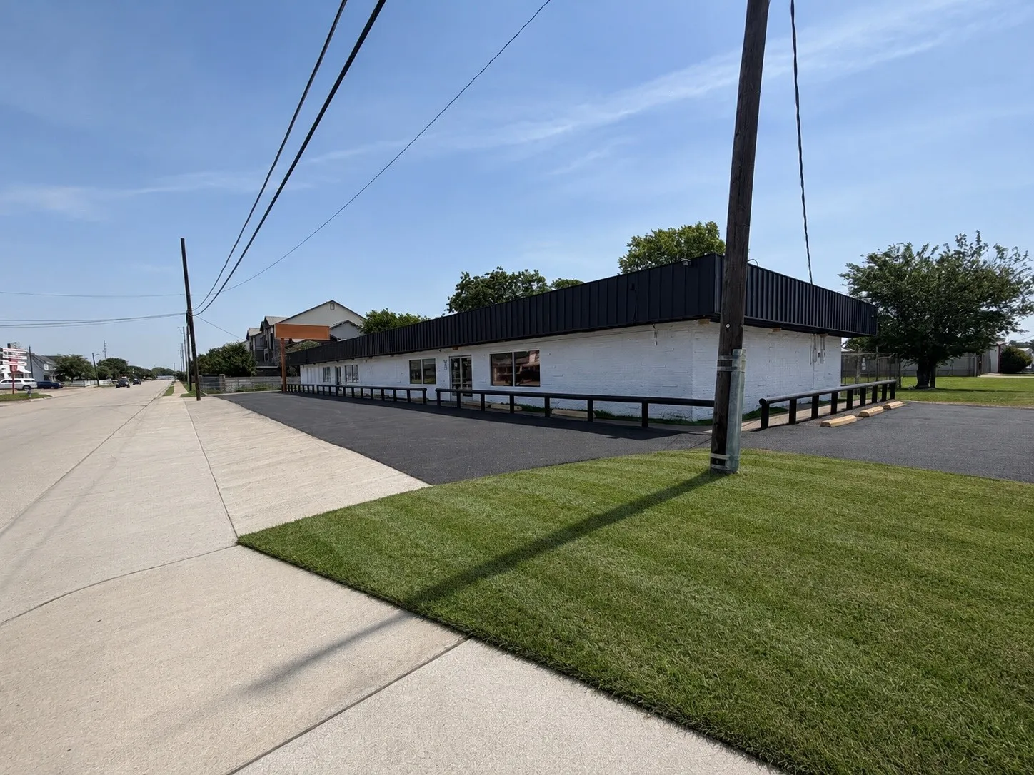 Retail For Sale in Collin County , 1010 N Tennessee Street, Mc Kinney, Texas 75069, 0, 0, Garage spaces, 0 Sqft, built in 1958, mls#21326446, Real Estate Agent in Mc Kinney, Homes For Sale in Collin county, Homes For Sale in Mc Kinney, Realtor in Mc Kinney Texas, Real Estate Brokerage Independent Realty Texas, Luminita Cordes Realtor
