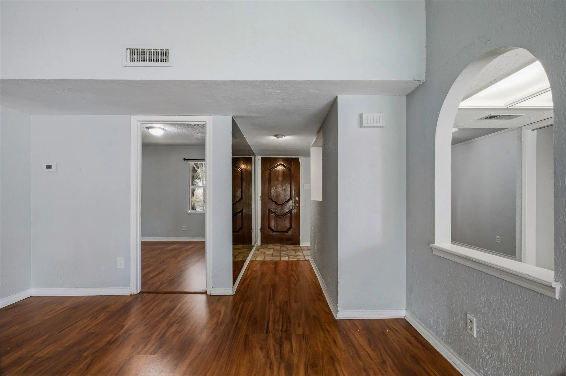 Single Family Residence For Rent in Denton County , 1518 Camelia Drive, Lewisville, Texas 75067, 4 Bedroom, 2 Bathroom, Garage spaces, 1,528 Sqft, built in 1973, mls#21326464, Real Estate Agent in Lewisville, Homes For Rent in Denton county, Homes For Rent in Lewisville, Realtor in Lewisville Texas, Real Estate Brokerage Independent Realty Texas, Luminita Cordes Realtor