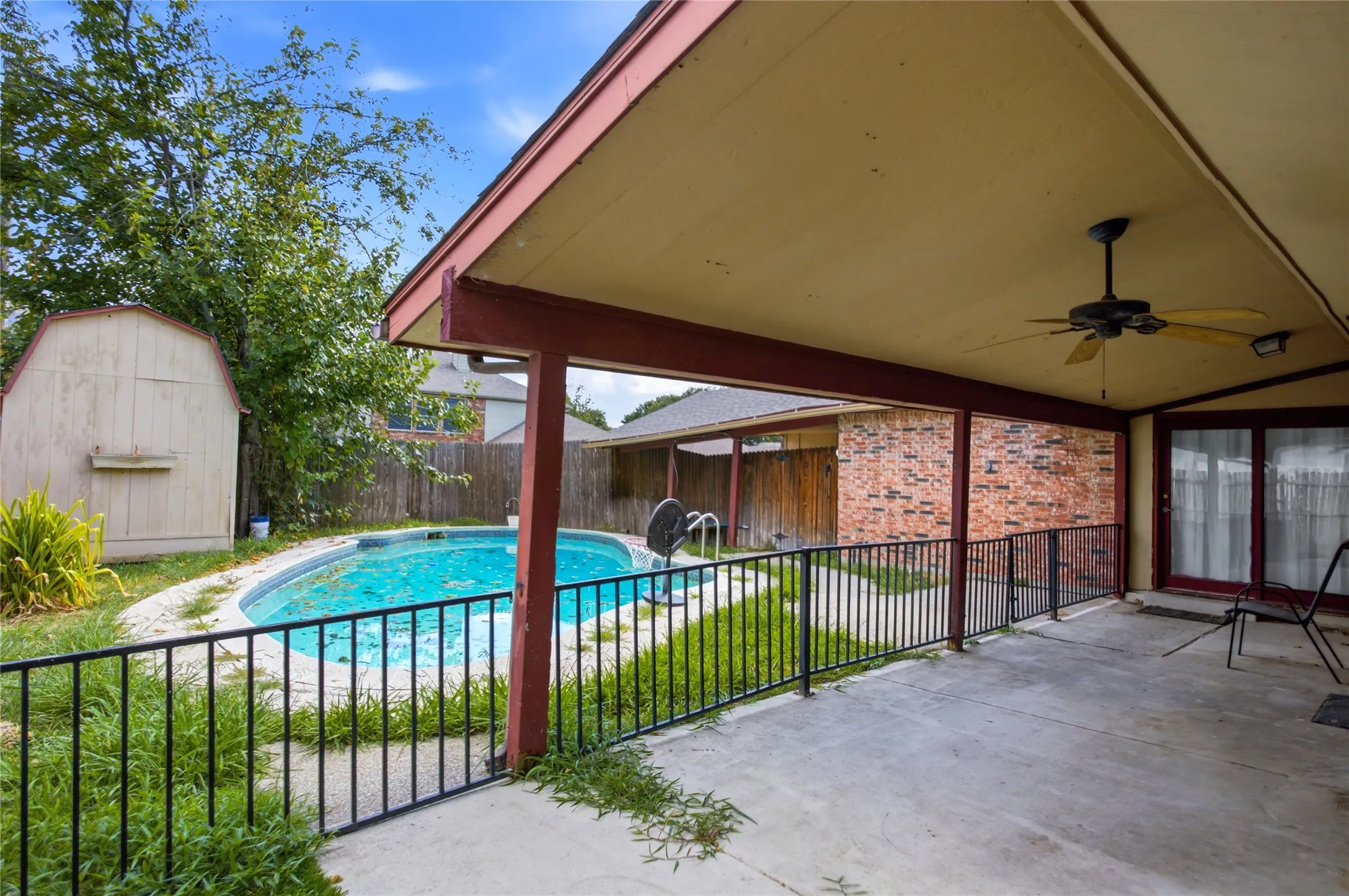 Single Family Residence For Rent in Denton County , 1518 Camelia Drive, Lewisville, Texas 75067, 4 Bedroom, 2 Bathroom, Garage spaces, 1,528 Sqft, built in 1973, mls#21326464, Real Estate Agent in Lewisville, Homes For Rent in Denton county, Homes For Rent in Lewisville, Realtor in Lewisville Texas, Real Estate Brokerage Independent Realty Texas, Luminita Cordes Realtor