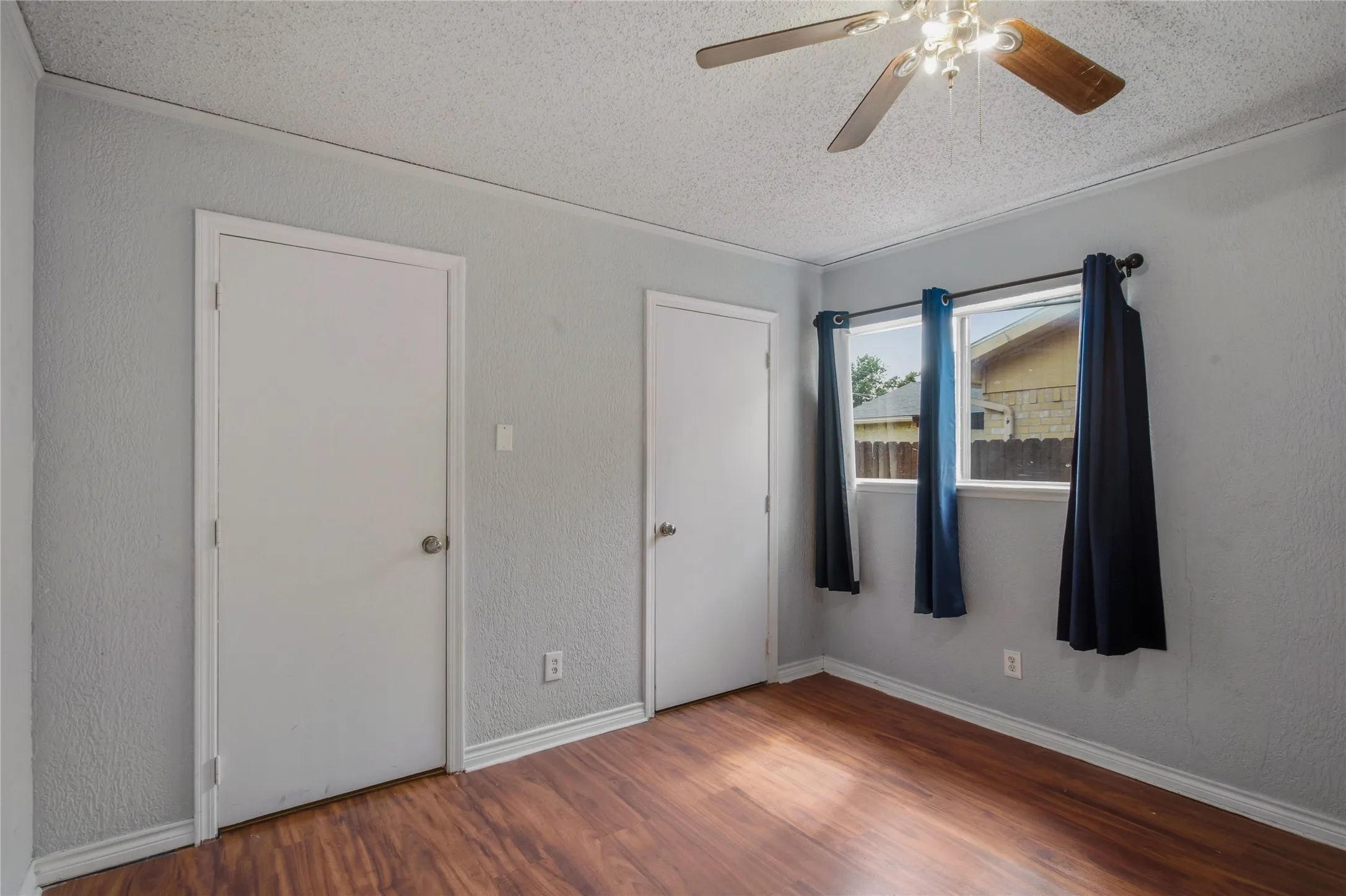 Single Family Residence For Rent in Denton County , 1518 Camelia Drive, Lewisville, Texas 75067, 4 Bedroom, 2 Bathroom, Garage spaces, 1,528 Sqft, built in 1973, mls#21326464, Real Estate Agent in Lewisville, Homes For Rent in Denton county, Homes For Rent in Lewisville, Realtor in Lewisville Texas, Real Estate Brokerage Independent Realty Texas, Luminita Cordes Realtor