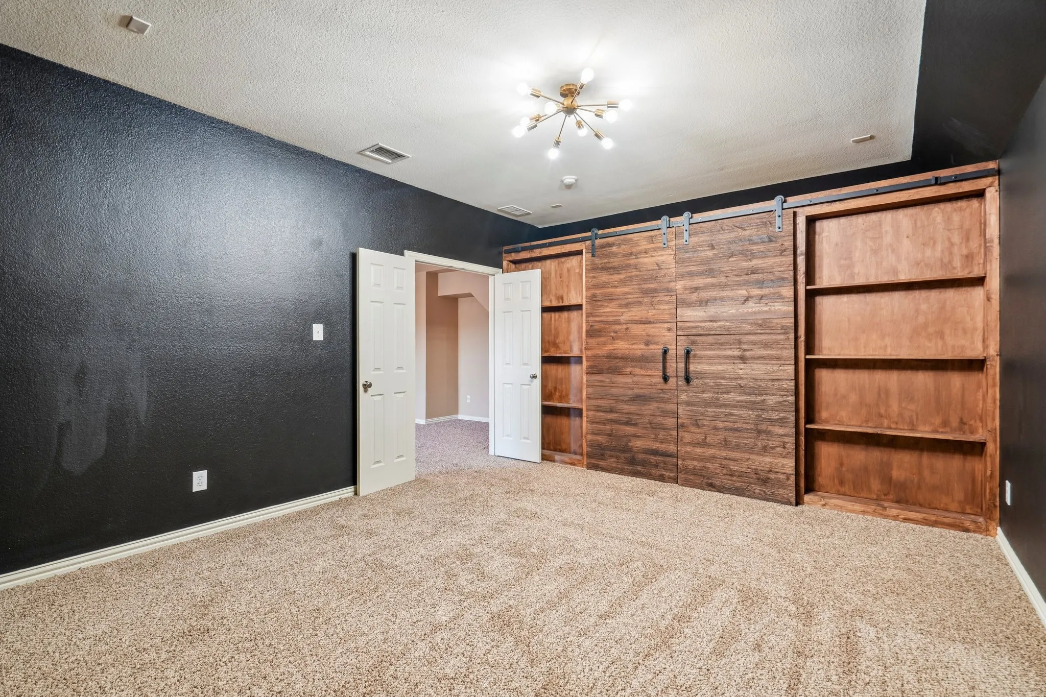Single Family Residence For Sale in Rockwall County , 1150 Waterwood Circle, Rockwall, Texas 75087, 4 Bedroom, 4 Bathroom, 3 Garage spaces, 2,997 Sqft, built in 2005, mls#21324056, Real Estate Agent in Rockwall, Homes For Sale in Rockwall county, Homes For Sale in Rockwall, Realtor in Rockwall Texas, Real Estate Brokerage Independent Realty Texas, Luminita Cordes Realtor