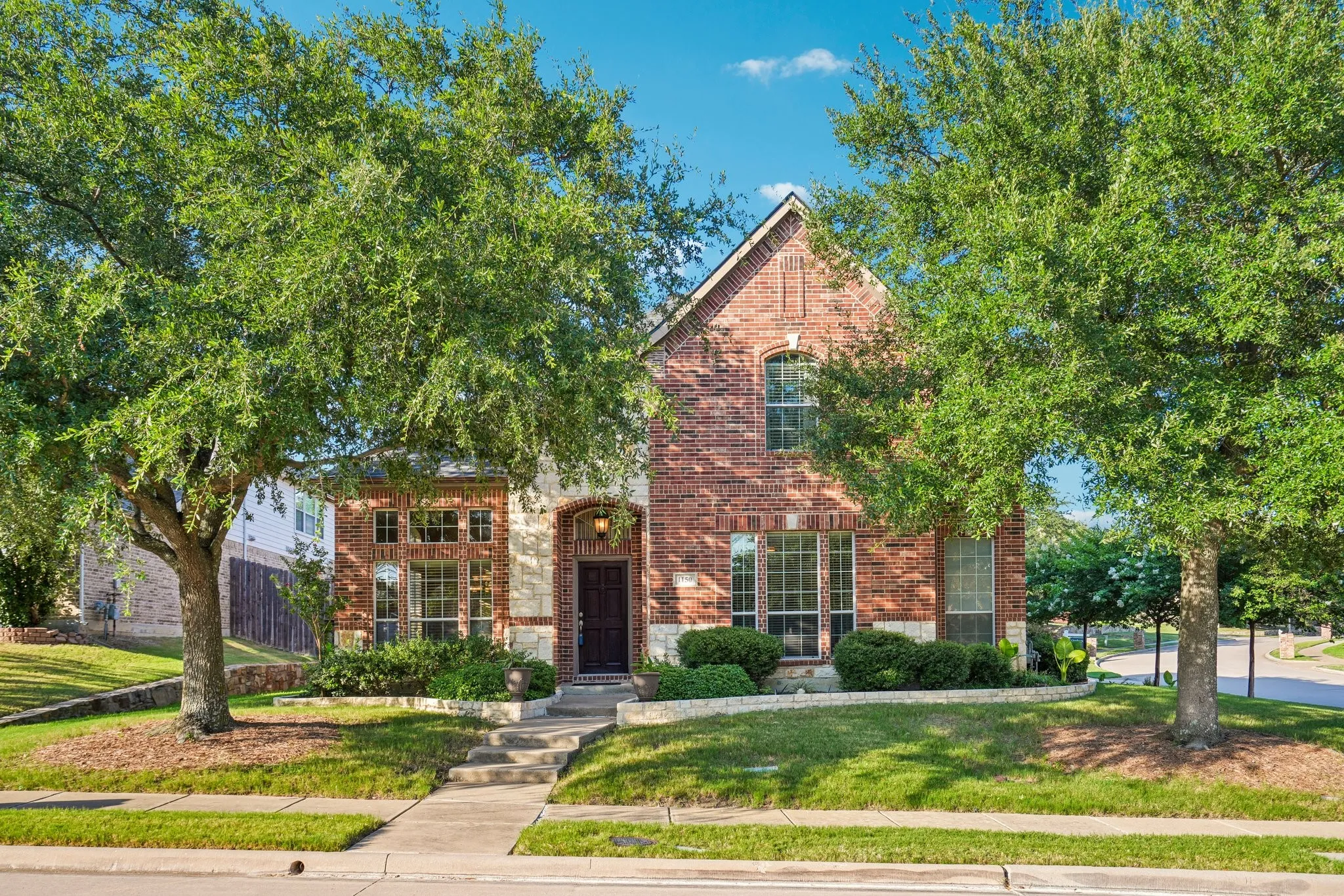 Single Family Residence For Sale in Rockwall County , 1150 Waterwood Circle, Rockwall, Texas 75087, 4 Bedroom, 4 Bathroom, 3 Garage spaces, 2,997 Sqft, built in 2005, mls#21324056, Real Estate Agent in Rockwall, Homes For Sale in Rockwall county, Homes For Sale in Rockwall, Realtor in Rockwall Texas, Real Estate Brokerage Independent Realty Texas, Luminita Cordes Realtor
