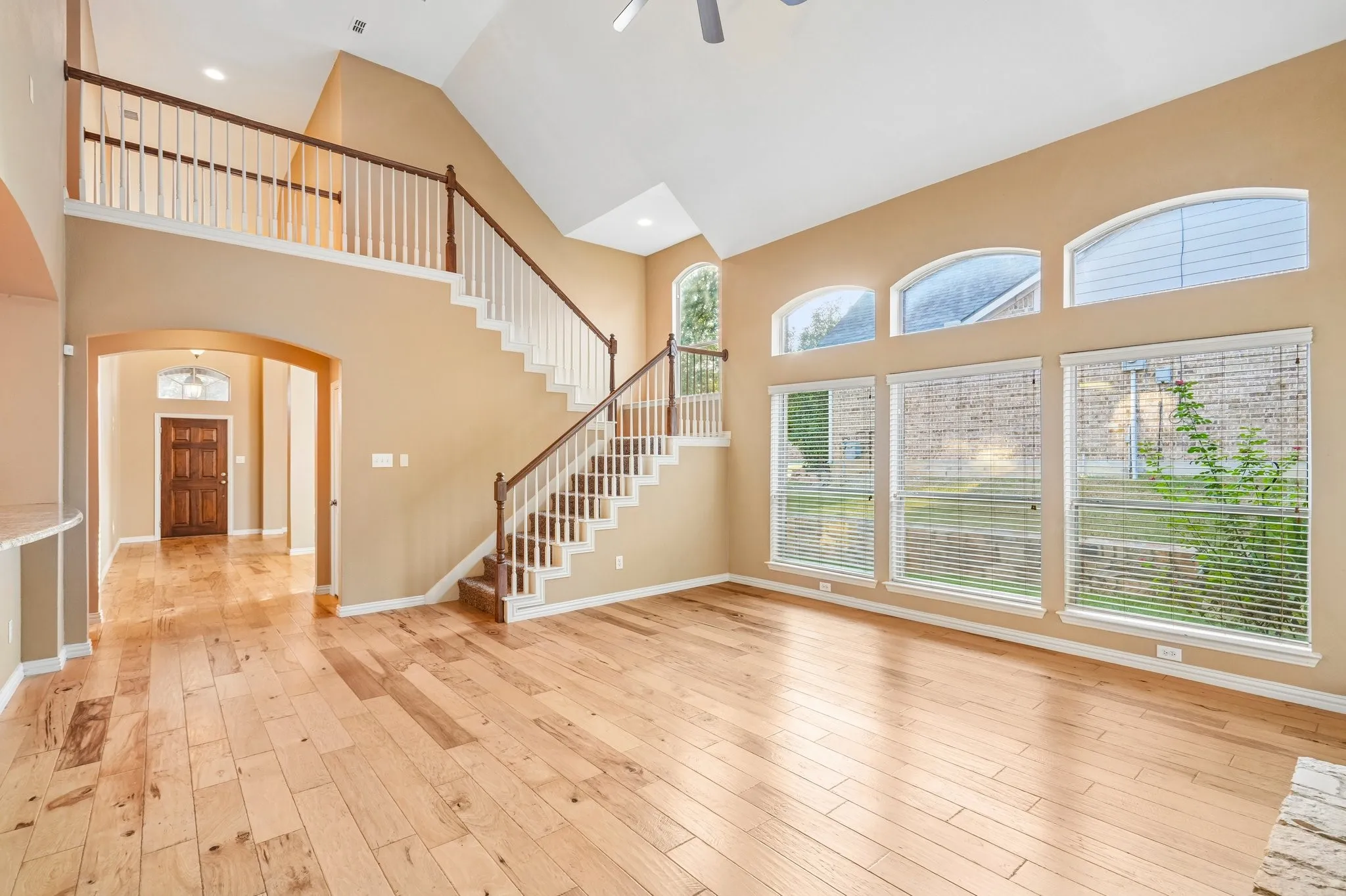 Single Family Residence For Sale in Rockwall County , 1150 Waterwood Circle, Rockwall, Texas 75087, 4 Bedroom, 4 Bathroom, 3 Garage spaces, 2,997 Sqft, built in 2005, mls#21324056, Real Estate Agent in Rockwall, Homes For Sale in Rockwall county, Homes For Sale in Rockwall, Realtor in Rockwall Texas, Real Estate Brokerage Independent Realty Texas, Luminita Cordes Realtor