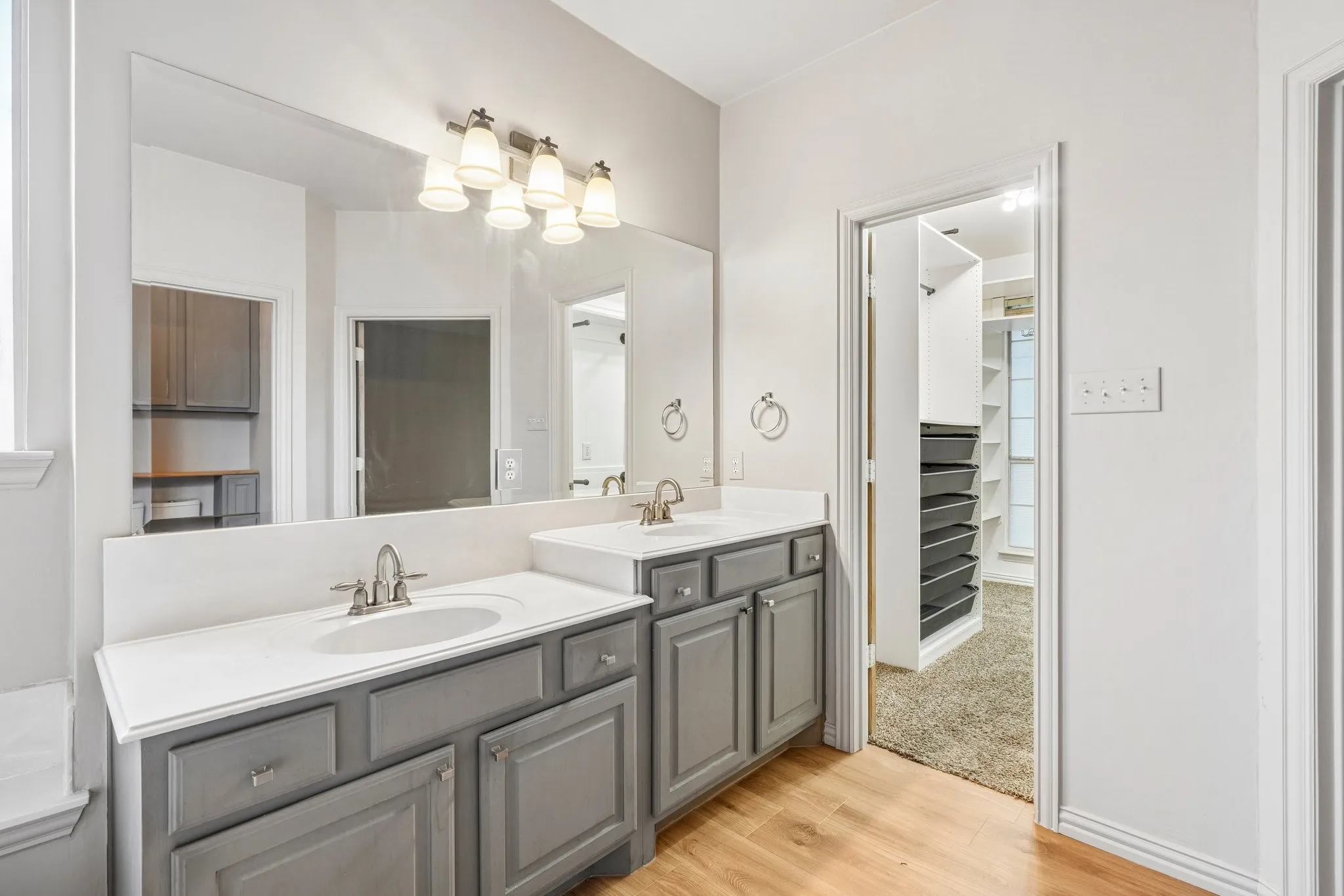 Single Family Residence For Sale in Rockwall County , 1150 Waterwood Circle, Rockwall, Texas 75087, 4 Bedroom, 4 Bathroom, 3 Garage spaces, 2,997 Sqft, built in 2005, mls#21324056, Real Estate Agent in Rockwall, Homes For Sale in Rockwall county, Homes For Sale in Rockwall, Realtor in Rockwall Texas, Real Estate Brokerage Independent Realty Texas, Luminita Cordes Realtor