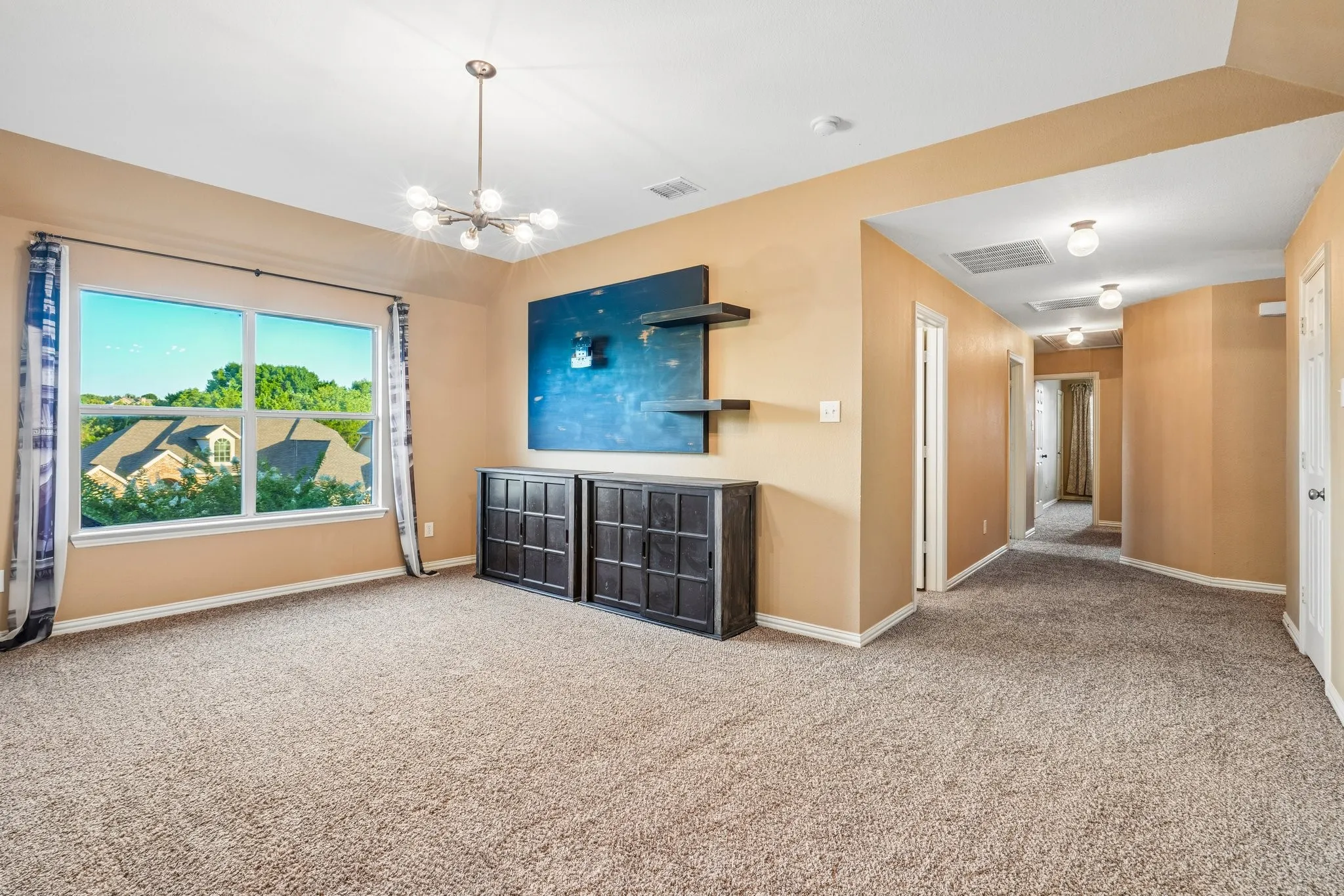 Single Family Residence For Sale in Rockwall County , 1150 Waterwood Circle, Rockwall, Texas 75087, 4 Bedroom, 4 Bathroom, 3 Garage spaces, 2,997 Sqft, built in 2005, mls#21324056, Real Estate Agent in Rockwall, Homes For Sale in Rockwall county, Homes For Sale in Rockwall, Realtor in Rockwall Texas, Real Estate Brokerage Independent Realty Texas, Luminita Cordes Realtor