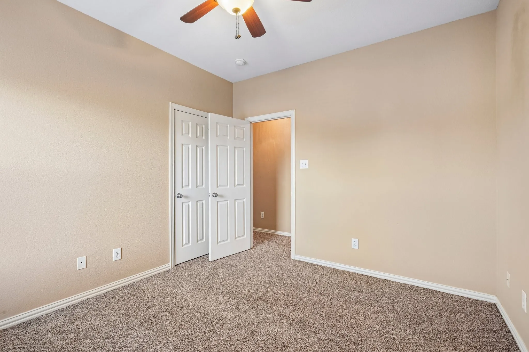 Single Family Residence For Sale in Rockwall County , 1150 Waterwood Circle, Rockwall, Texas 75087, 4 Bedroom, 4 Bathroom, 3 Garage spaces, 2,997 Sqft, built in 2005, mls#21324056, Real Estate Agent in Rockwall, Homes For Sale in Rockwall county, Homes For Sale in Rockwall, Realtor in Rockwall Texas, Real Estate Brokerage Independent Realty Texas, Luminita Cordes Realtor