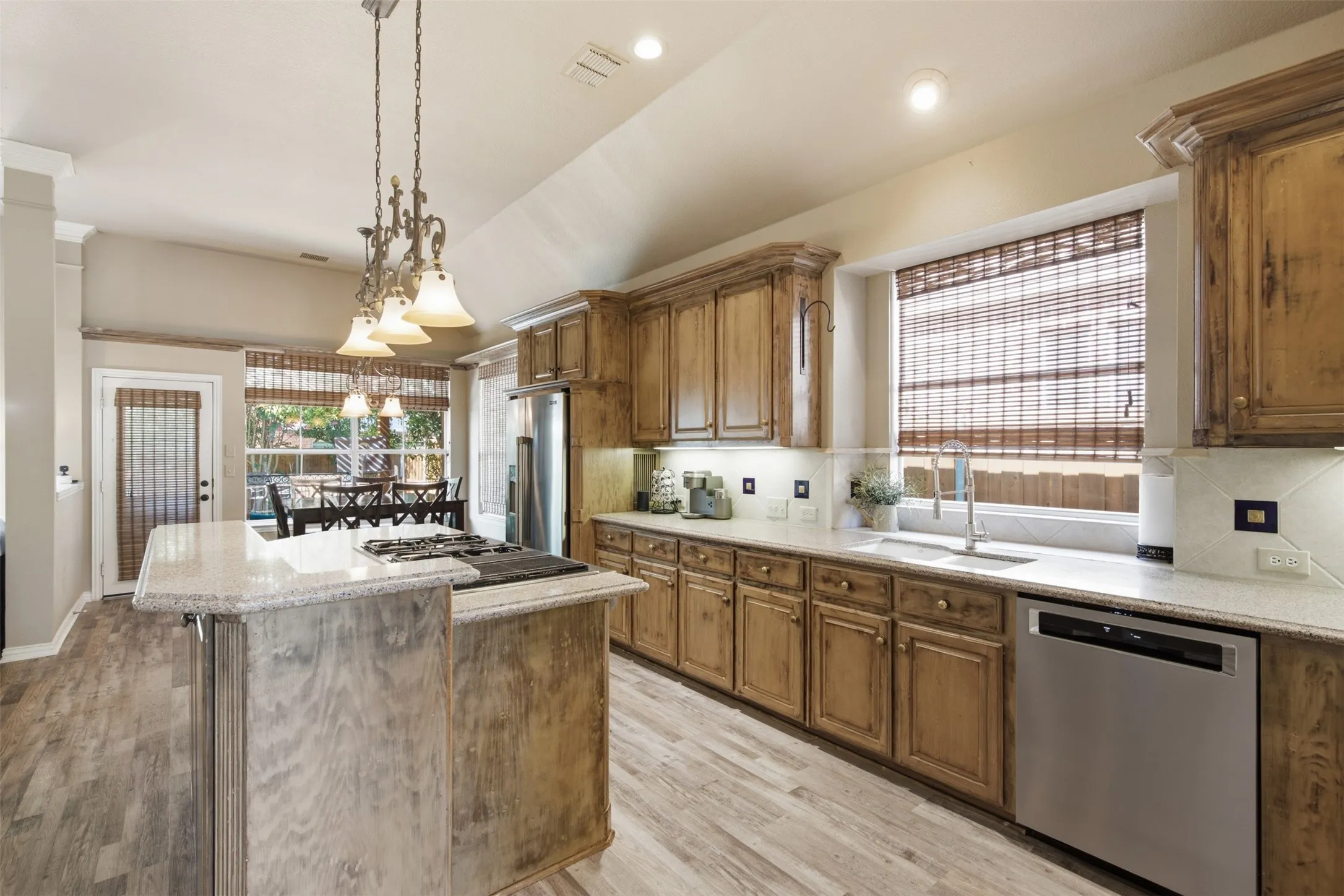 Single Family Residence For Sale in Collin County , 1305 Neches Drive, Allen, Texas 75013, 4 Bedroom, 4 Bathroom, 2 Garage spaces, 3,024 Sqft, built in 1999, mls#21326434, Real Estate Agent in Allen, Homes For Sale in Collin county, Homes For Sale in Allen, Realtor in Allen Texas, Real Estate Brokerage Independent Realty Texas, Luminita Cordes Realtor