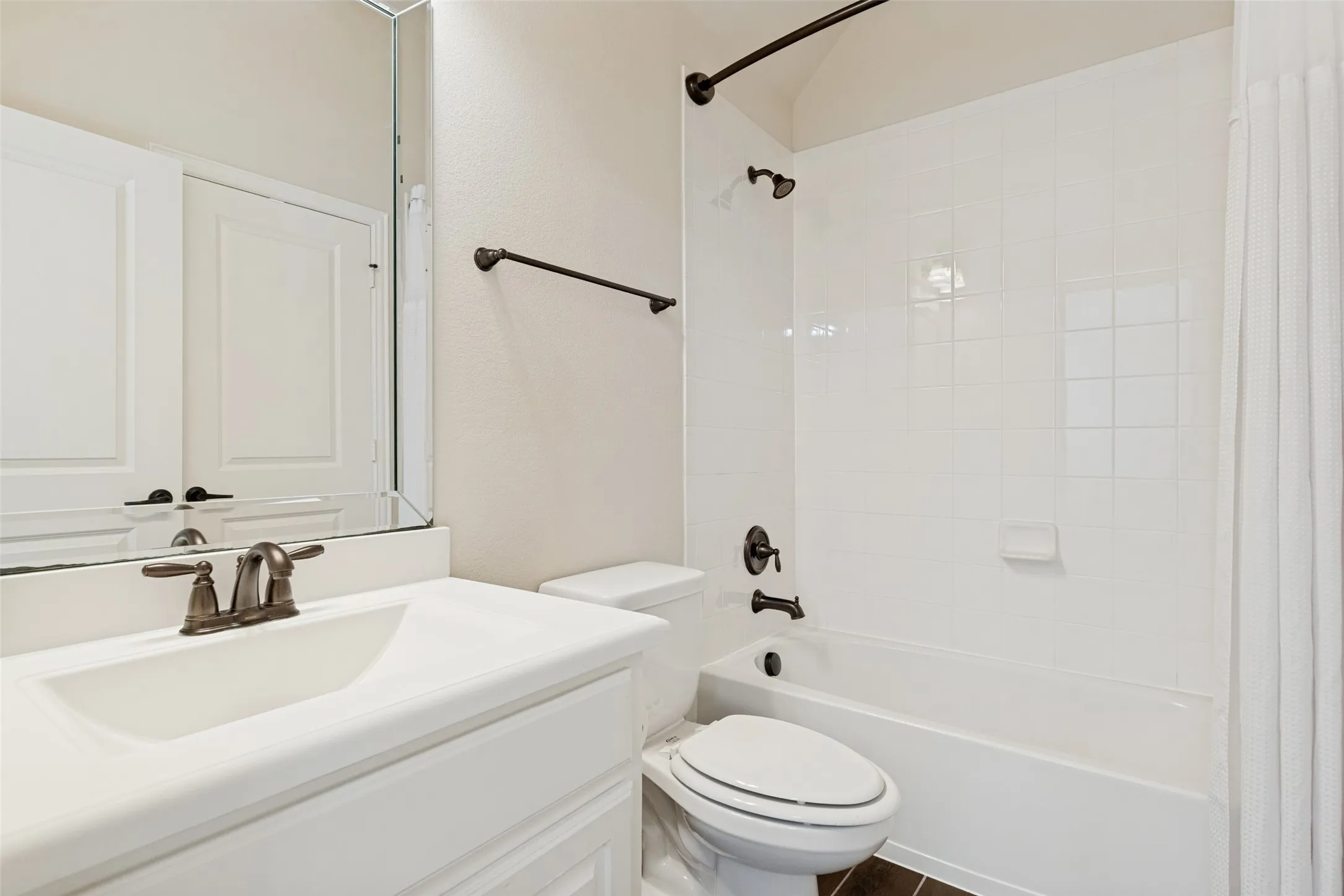Single Family Residence For Sale in Collin County , 6409 Biltmore Lane, Mc Kinney, Texas 75071, 4 Bedroom, 5 Bathroom, 3 Garage spaces, 3,503 Sqft, built in 2014, mls#21325725, Real Estate Agent in Mc Kinney, Homes For Sale in Collin county, Homes For Sale in Mc Kinney, Realtor in Mc Kinney Texas, Real Estate Brokerage Independent Realty Texas, Luminita Cordes Realtor