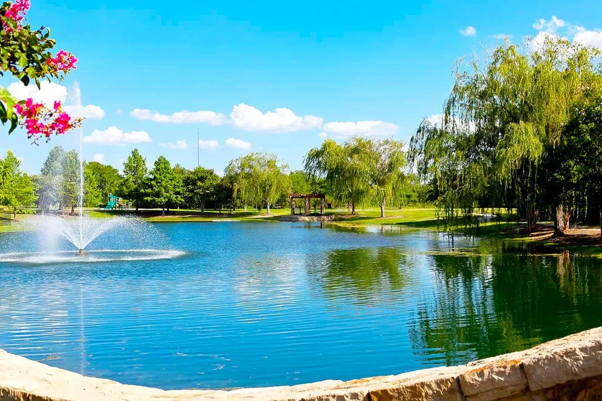 Stonebridge Ranch with Mature Trees, Lakes & Fountains