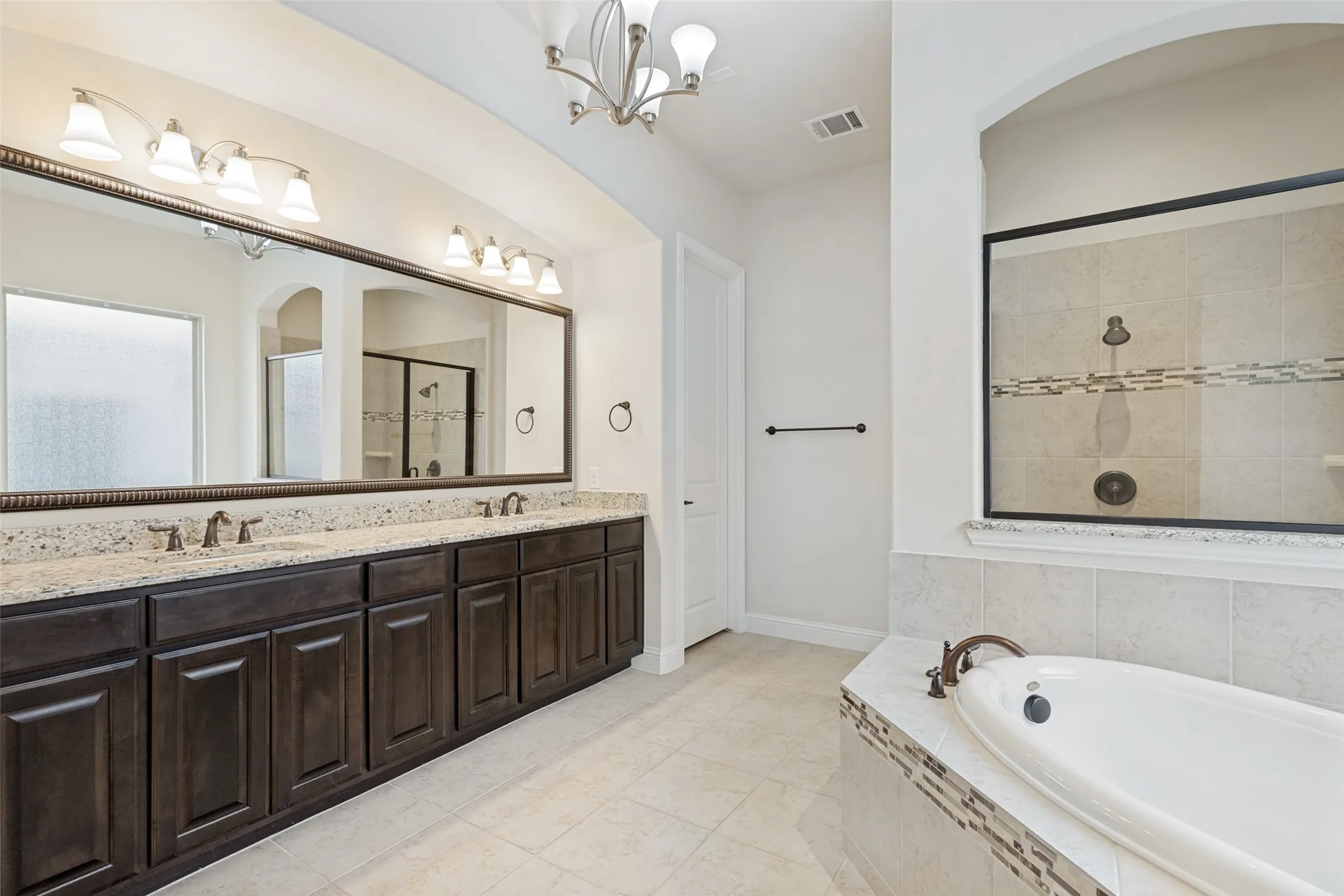 Single Family Residence For Sale in Collin County , 6409 Biltmore Lane, Mc Kinney, Texas 75071, 4 Bedroom, 5 Bathroom, 3 Garage spaces, 3,503 Sqft, built in 2014, mls#21325725, Real Estate Agent in Mc Kinney, Homes For Sale in Collin county, Homes For Sale in Mc Kinney, Realtor in Mc Kinney Texas, Real Estate Brokerage Independent Realty Texas, Luminita Cordes Realtor