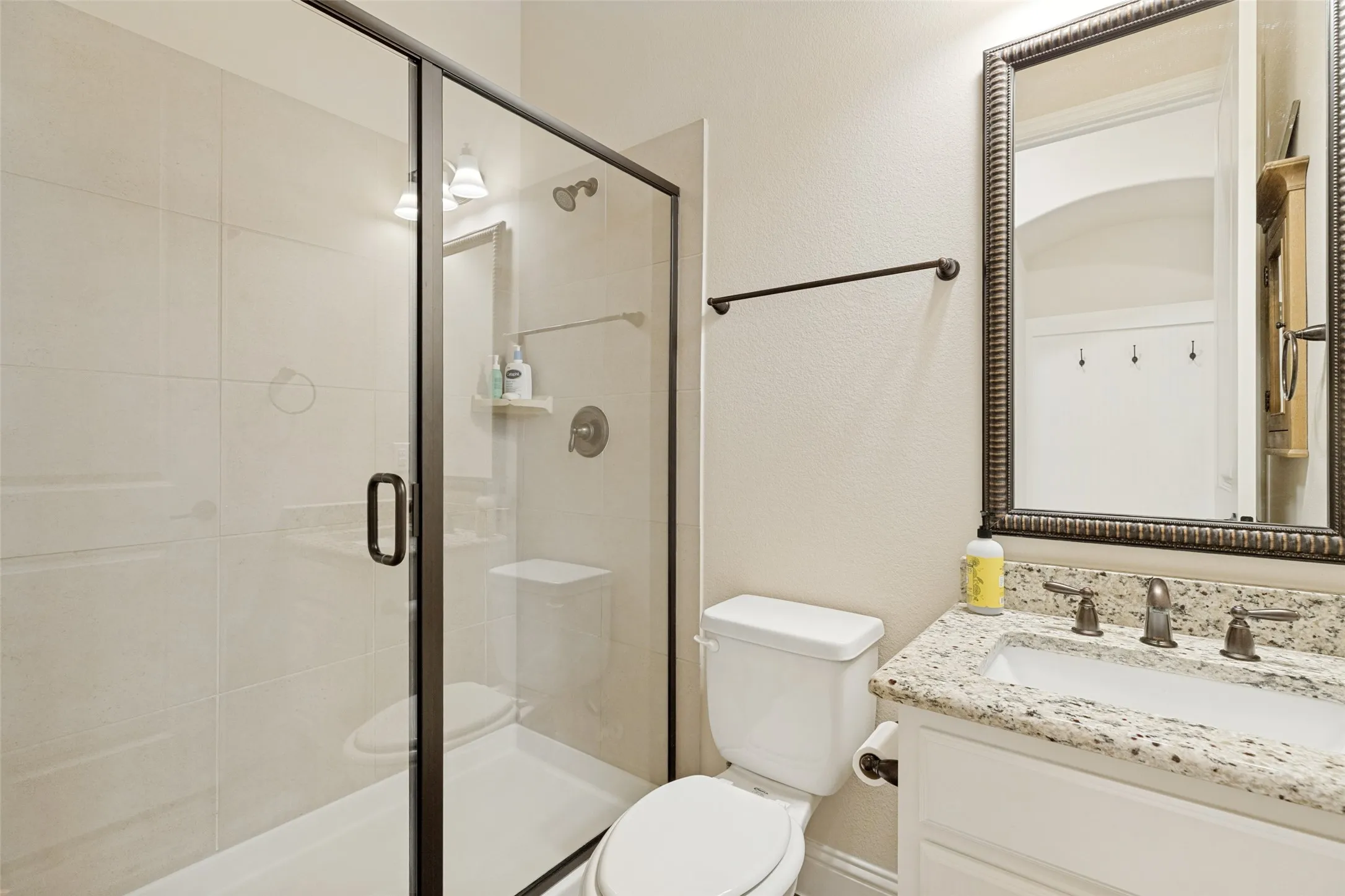 Single Family Residence For Sale in Collin County , 6409 Biltmore Lane, Mc Kinney, Texas 75071, 4 Bedroom, 5 Bathroom, 3 Garage spaces, 3,503 Sqft, built in 2014, mls#21325725, Real Estate Agent in Mc Kinney, Homes For Sale in Collin county, Homes For Sale in Mc Kinney, Realtor in Mc Kinney Texas, Real Estate Brokerage Independent Realty Texas, Luminita Cordes Realtor