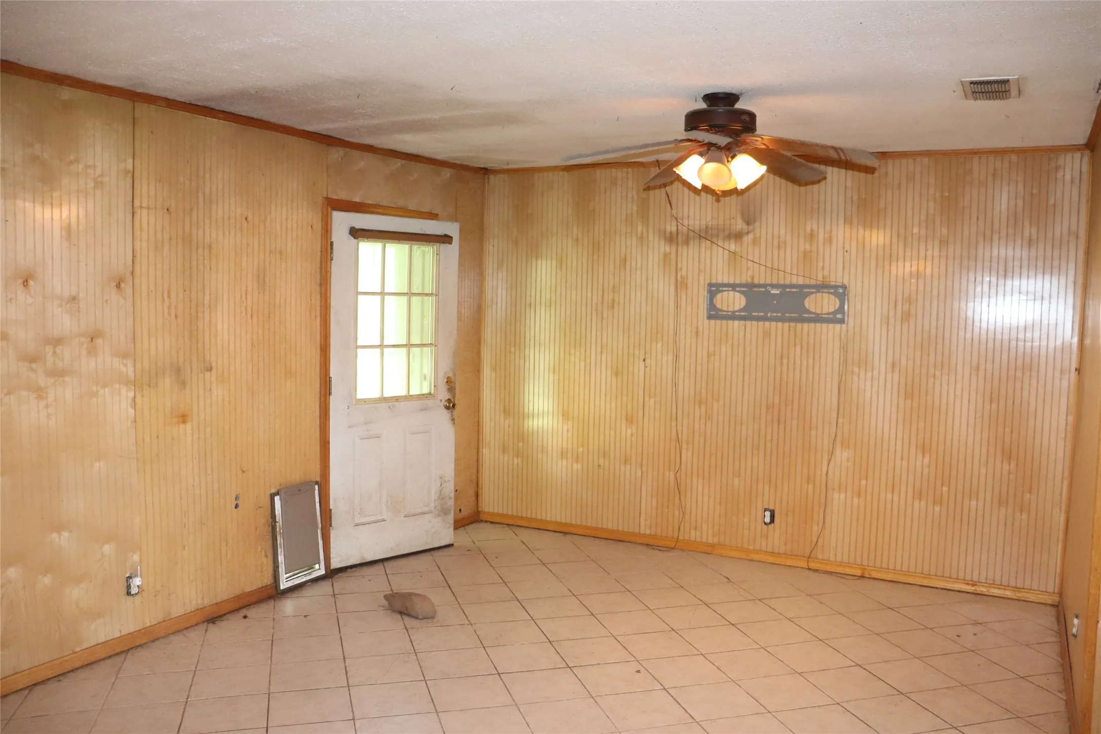 Single Family Residence For Sale in Hunt County , 2509 Ridgecrest, Caddo Mills, Texas 75135, 2 Bedroom, 2 Bathroom, 1 Garage spaces, 1,140 Sqft, built in 1975, mls#21325265, Real Estate Agent in Caddo Mills, Homes For Sale in Hunt county, Homes For Sale in Caddo Mills, Realtor in Caddo Mills Texas, Real Estate Brokerage Independent Realty Texas, Luminita Cordes Realtor