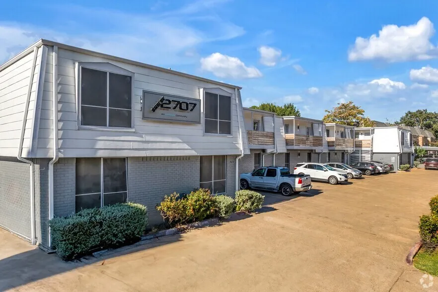 Apartment For Rent in Dallas County , 2707 Shelby Avenue, Dallas, Texas 75219, 1 Bedroom, 1 Bathroom, 1 Garage spaces, 540 Sqft, built in 1964, Price $1,100, mls#21326492, Real Estate Agent in Dallas, Homes For Rent in Dallas county, Homes For Rent in Dallas, Realtor in Dallas Texas, Real Estate Brokerage Independent Realty Texas, Luminita Cordes Realtor