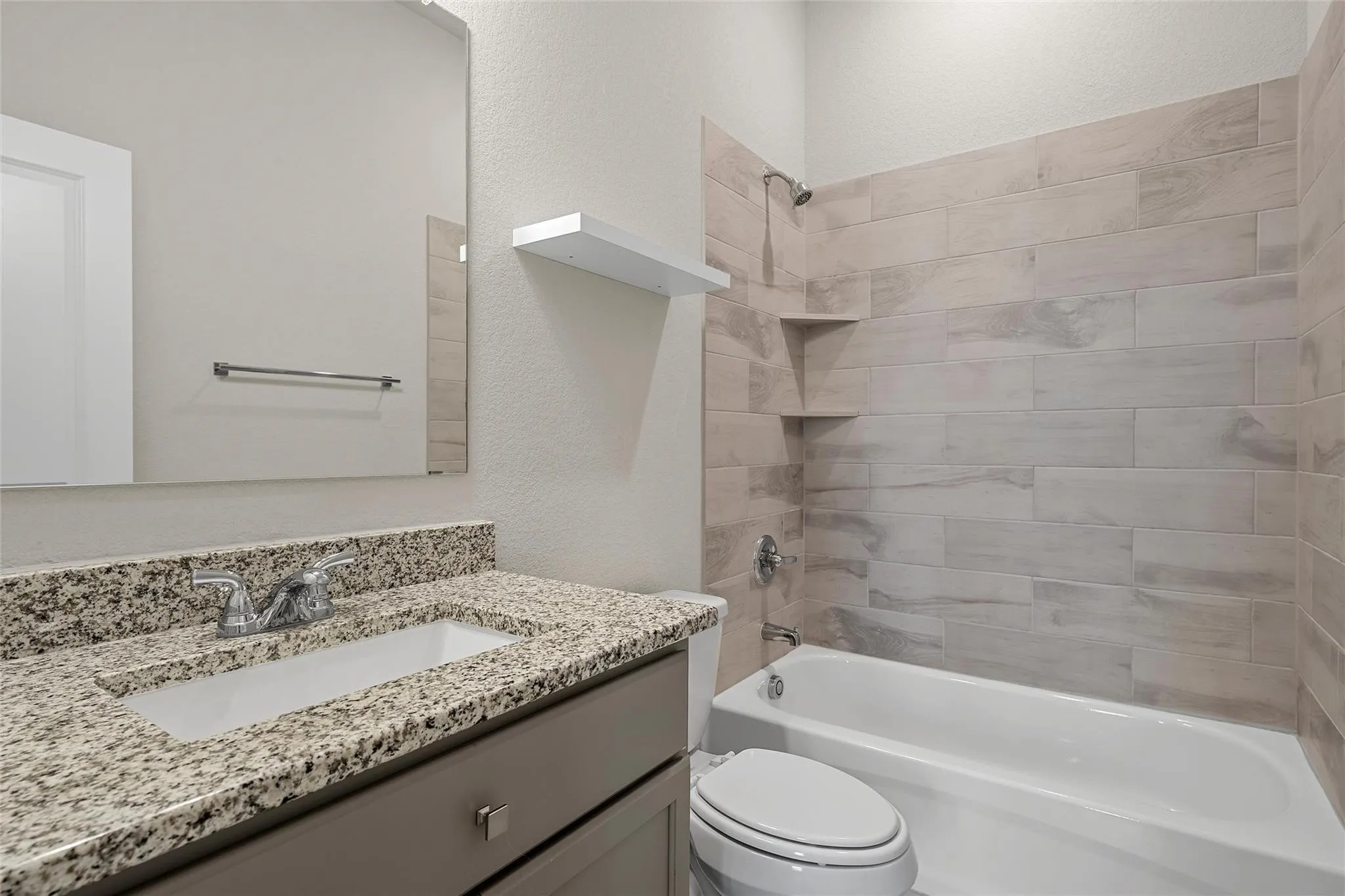 Single Family Residence For Sale in Mc Lennan County , 3224 Dottavio, Lorena, Texas 76655, 3 Bedroom, 2 Bathroom, 2 Garage spaces, 1,537 Sqft, built in 2023, mls#21326478, Real Estate Agent in Lorena, Homes For Sale in Mc Lennan county, Homes For Sale in Lorena, Realtor in Lorena Texas, Real Estate Brokerage Independent Realty Texas, Luminita Cordes Realtor