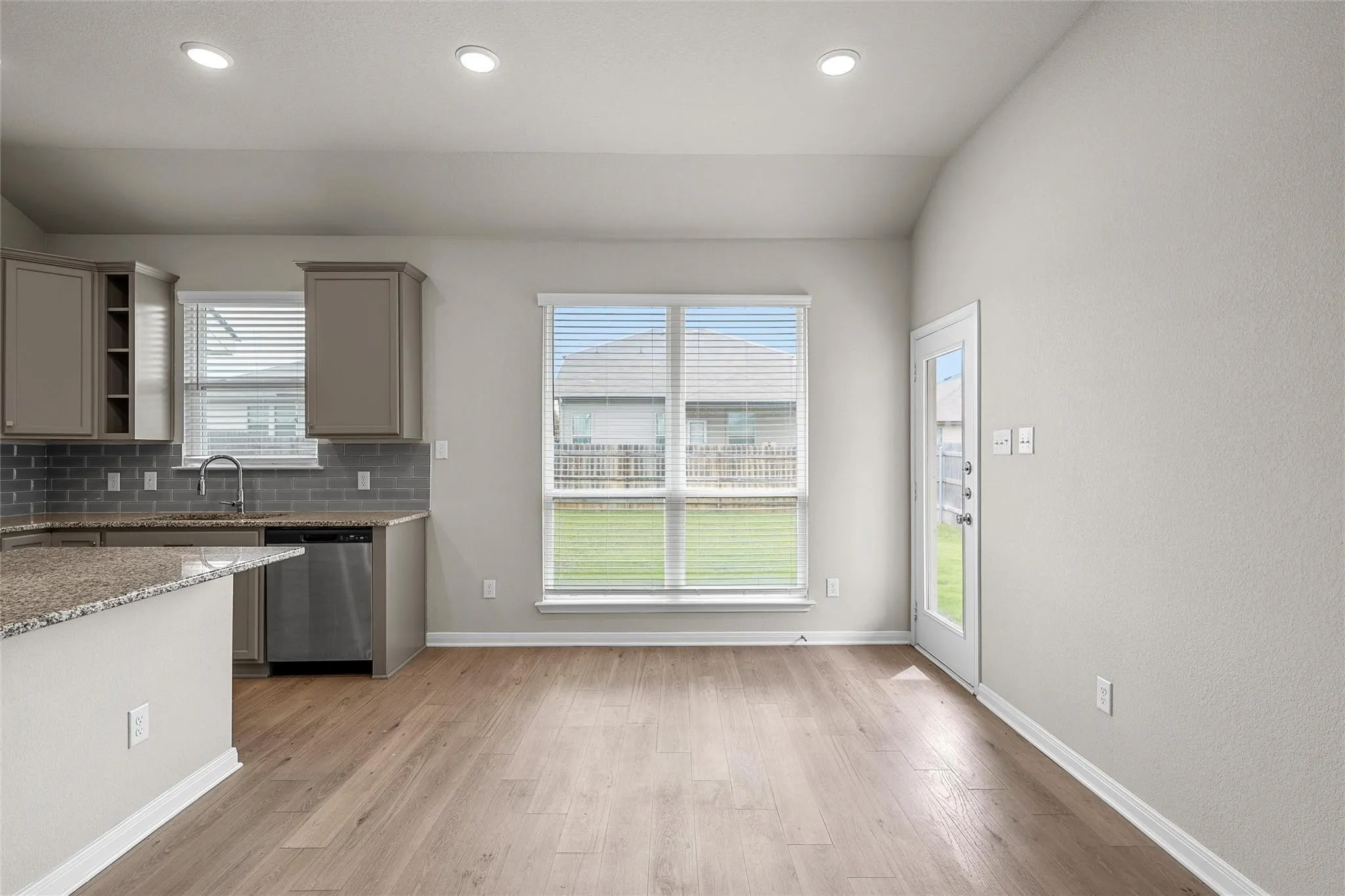 Single Family Residence For Sale in Mc Lennan County , 3224 Dottavio, Lorena, Texas 76655, 3 Bedroom, 2 Bathroom, 2 Garage spaces, 1,537 Sqft, built in 2023, mls#21326478, Real Estate Agent in Lorena, Homes For Sale in Mc Lennan county, Homes For Sale in Lorena, Realtor in Lorena Texas, Real Estate Brokerage Independent Realty Texas, Luminita Cordes Realtor