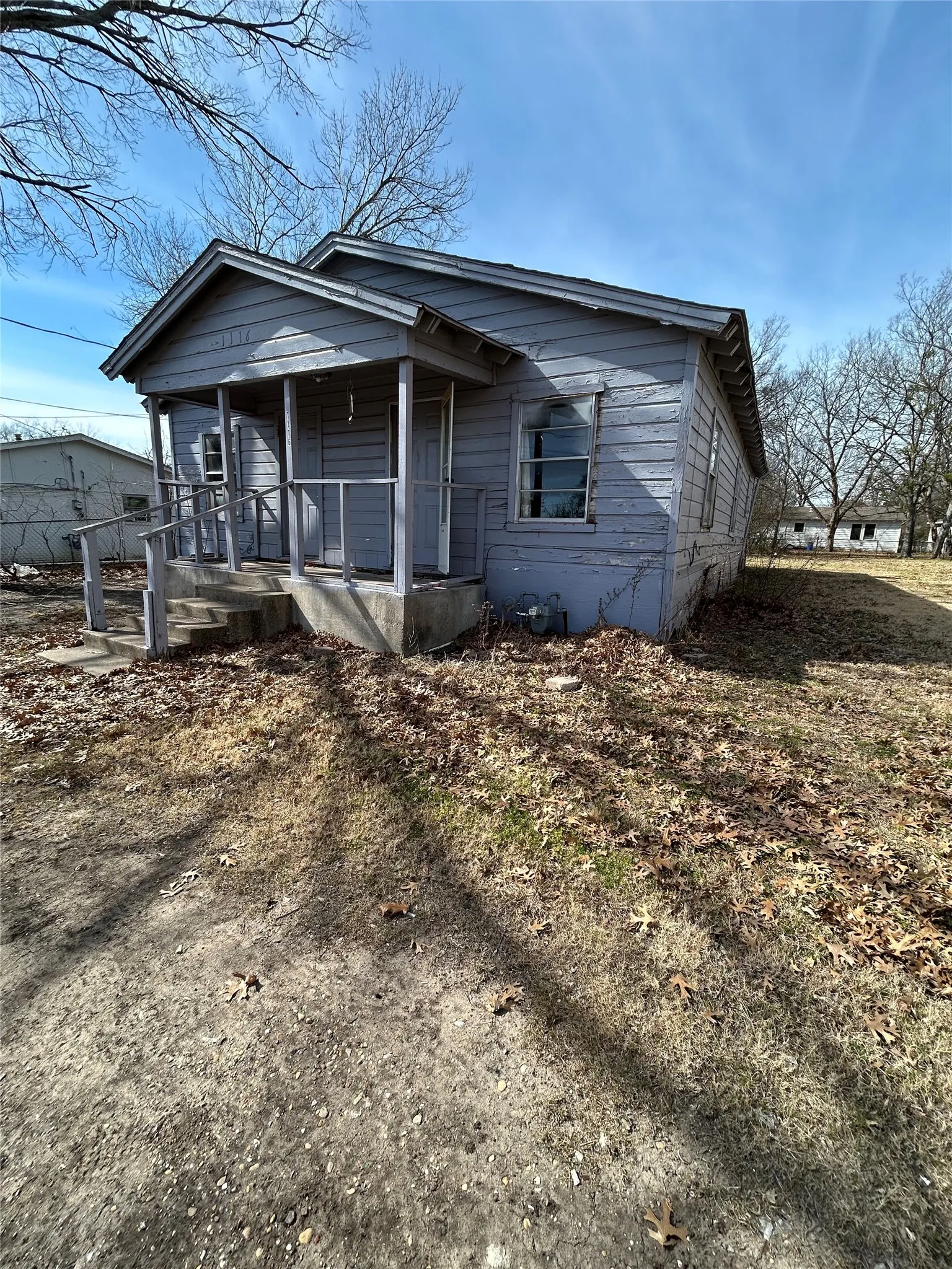 Single Family Residence For Sale in Kaufman County , 1116 S Catherine Street, Terrell, Texas 75160, 4 Bedroom, 1 Bathroom, Garage spaces, 1,200 Sqft, built in 1955, mls#21326507, Real Estate Agent in Terrell, Homes For Sale in Kaufman county, Homes For Sale in Terrell, Realtor in Terrell Texas, Real Estate Brokerage Independent Realty Texas, Luminita Cordes Realtor