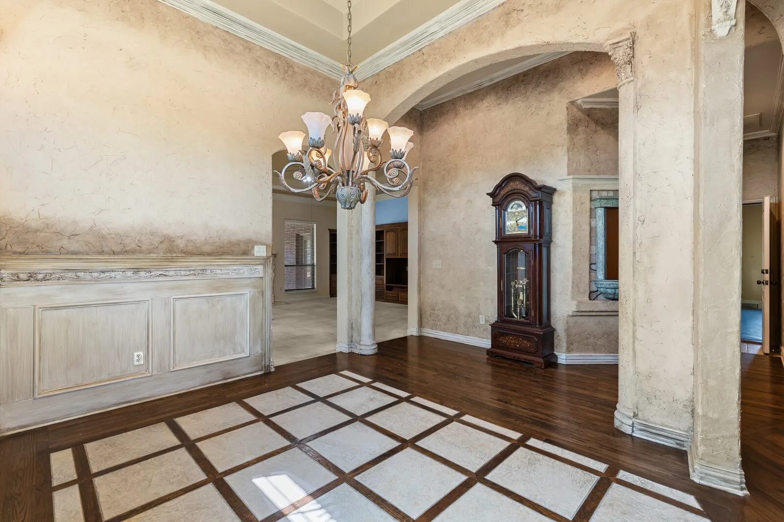 Single Family Residence For Sale in Mc Lennan County , 610 Vanishing Oaks Drive, Crawford, Texas 76638, 4 Bedroom, 2 Bathroom, 3 Garage spaces, 2,700 Sqft, built in 2004, mls#21325089, Real Estate Agent in Crawford, Homes For Sale in Mc Lennan county, Homes For Sale in Crawford, Realtor in Crawford Texas, Real Estate Brokerage Independent Realty Texas, Luminita Cordes Realtor