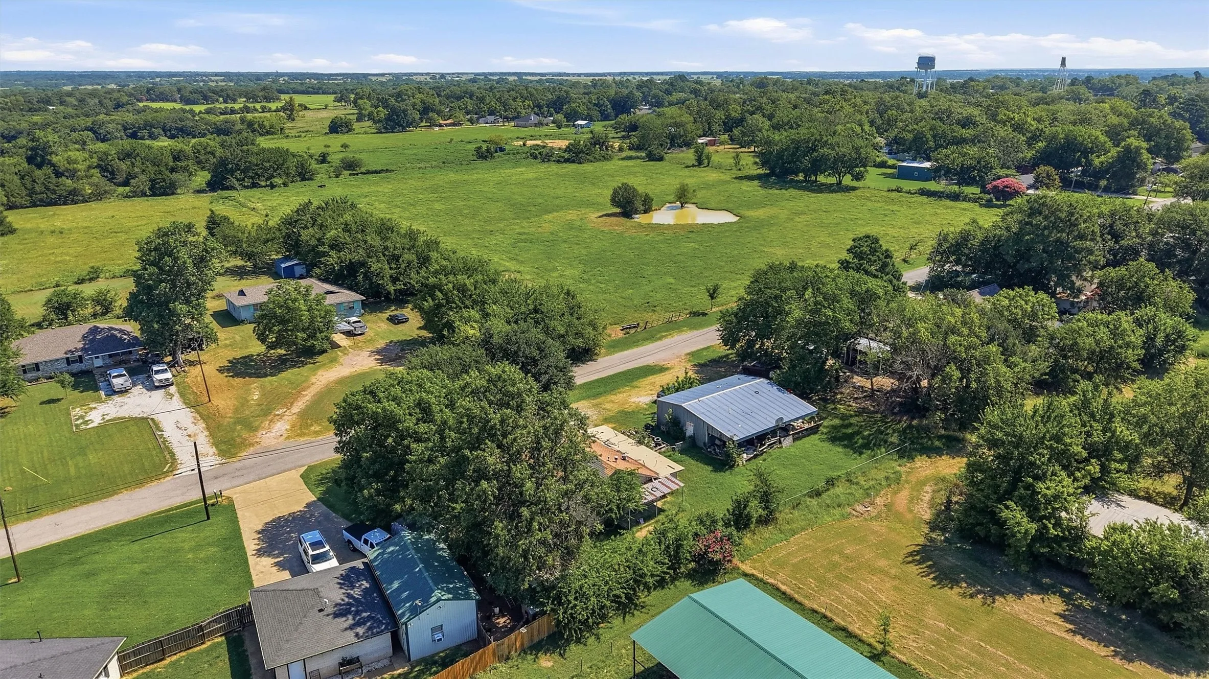 Improved Land For Sale in Grayson County , 538 W Hughes Street, Collinsville, Texas 76233, 0, 0, Garage spaces, 0 Sqft, built in 1923, mls#21326518, Real Estate Agent in Collinsville, Homes For Sale in Grayson county, Homes For Sale in Collinsville, Realtor in Collinsville Texas, Real Estate Brokerage Independent Realty Texas, Luminita Cordes Realtor